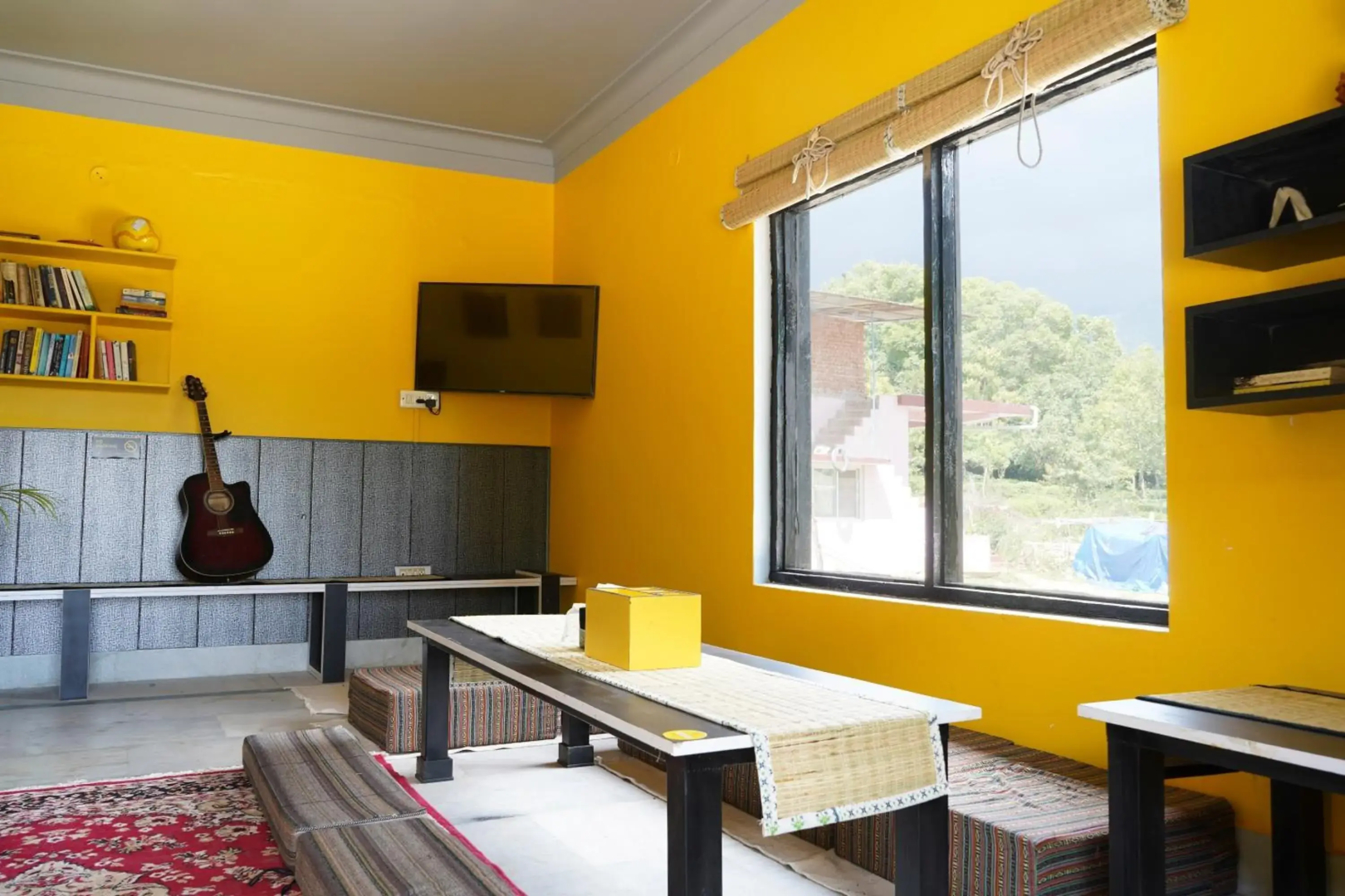 The Hosteller Bir