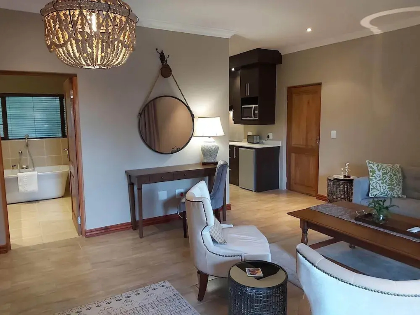 Executive Suite Woodmead East - Adults Only