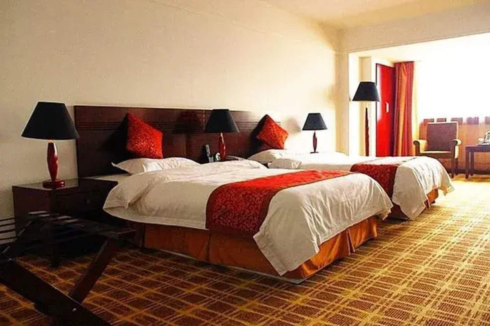 Golden Tulip Sky Gate