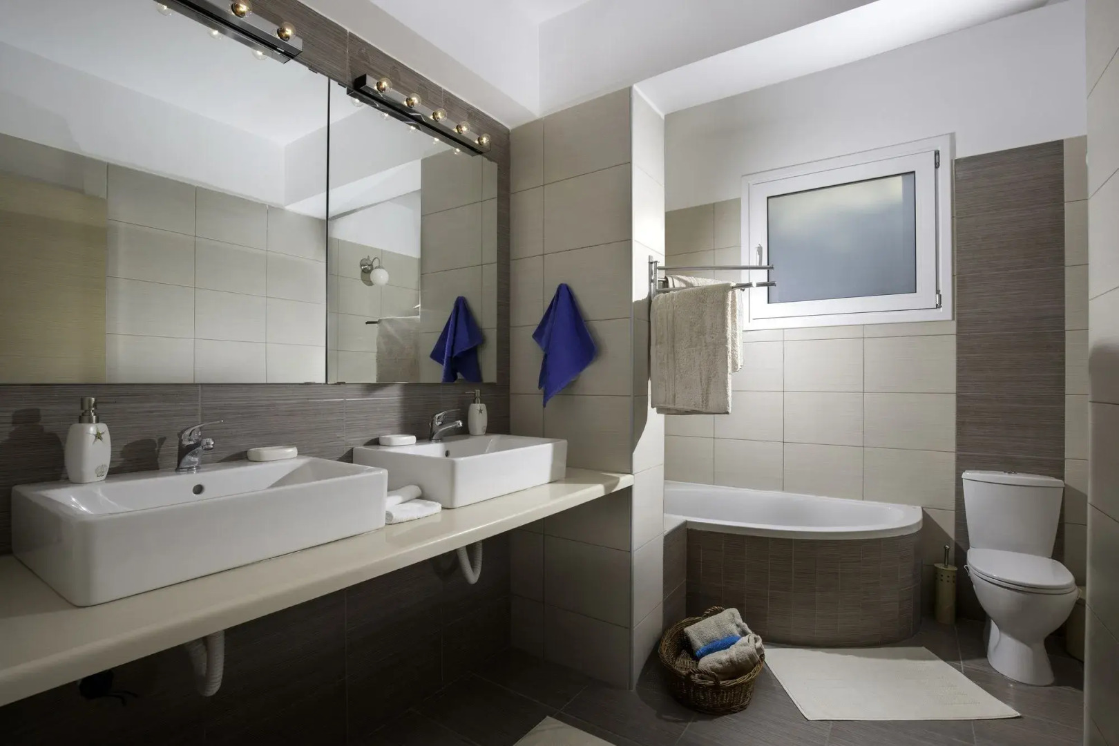 Hill & Sea View Villas