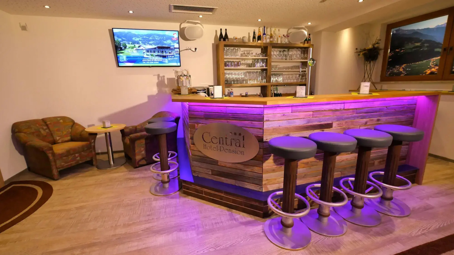 Hotel & Apart Central