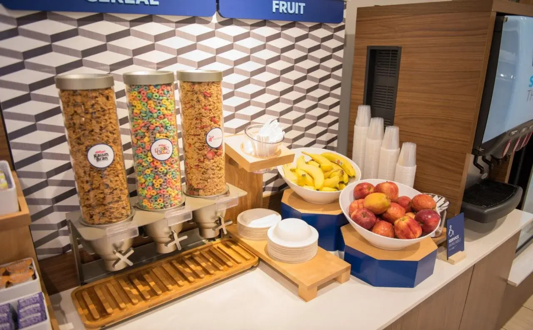 Holiday Inn Express & Suites Elkhart by IHG