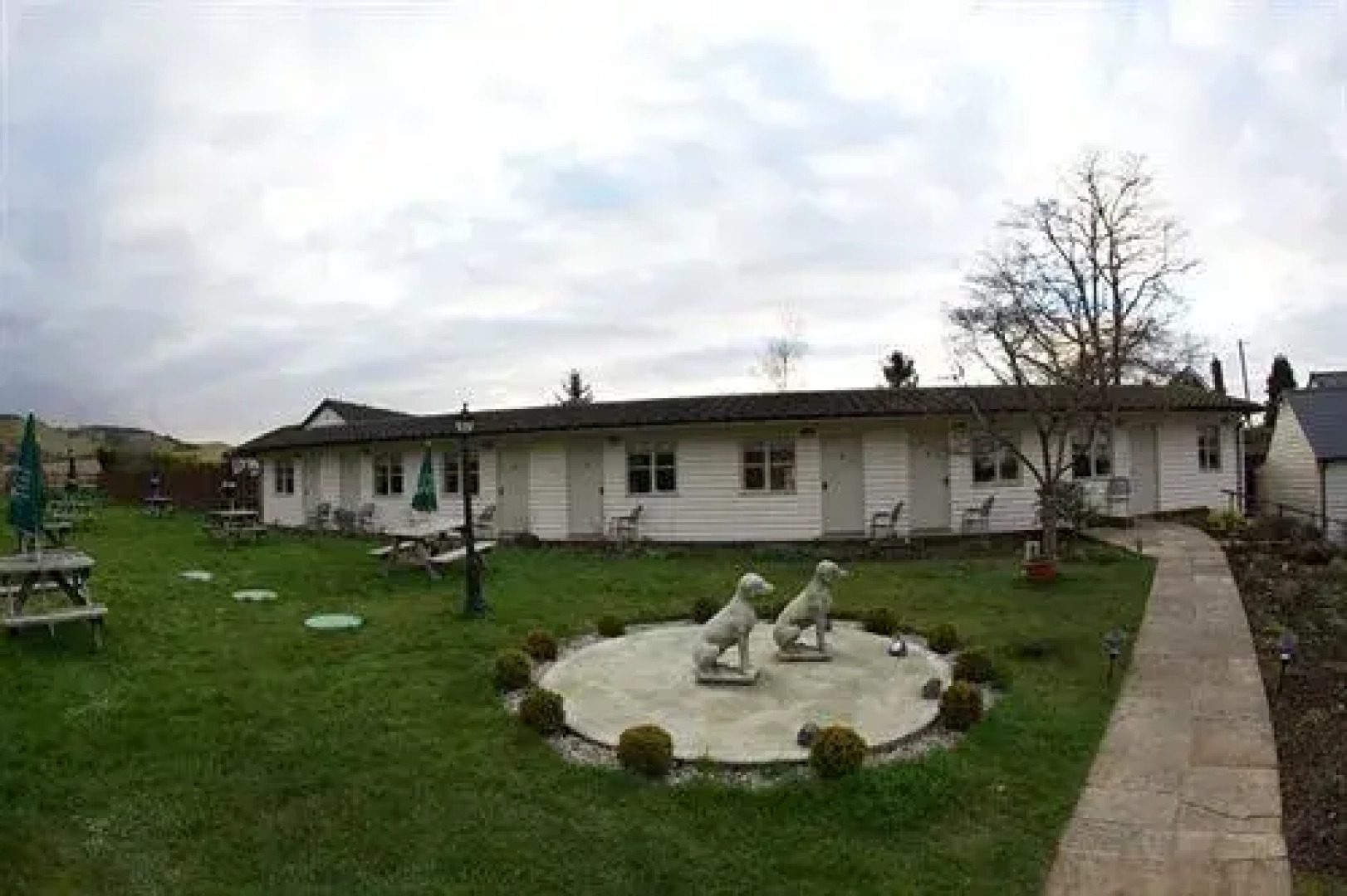 The Live and Let Live Country Inn