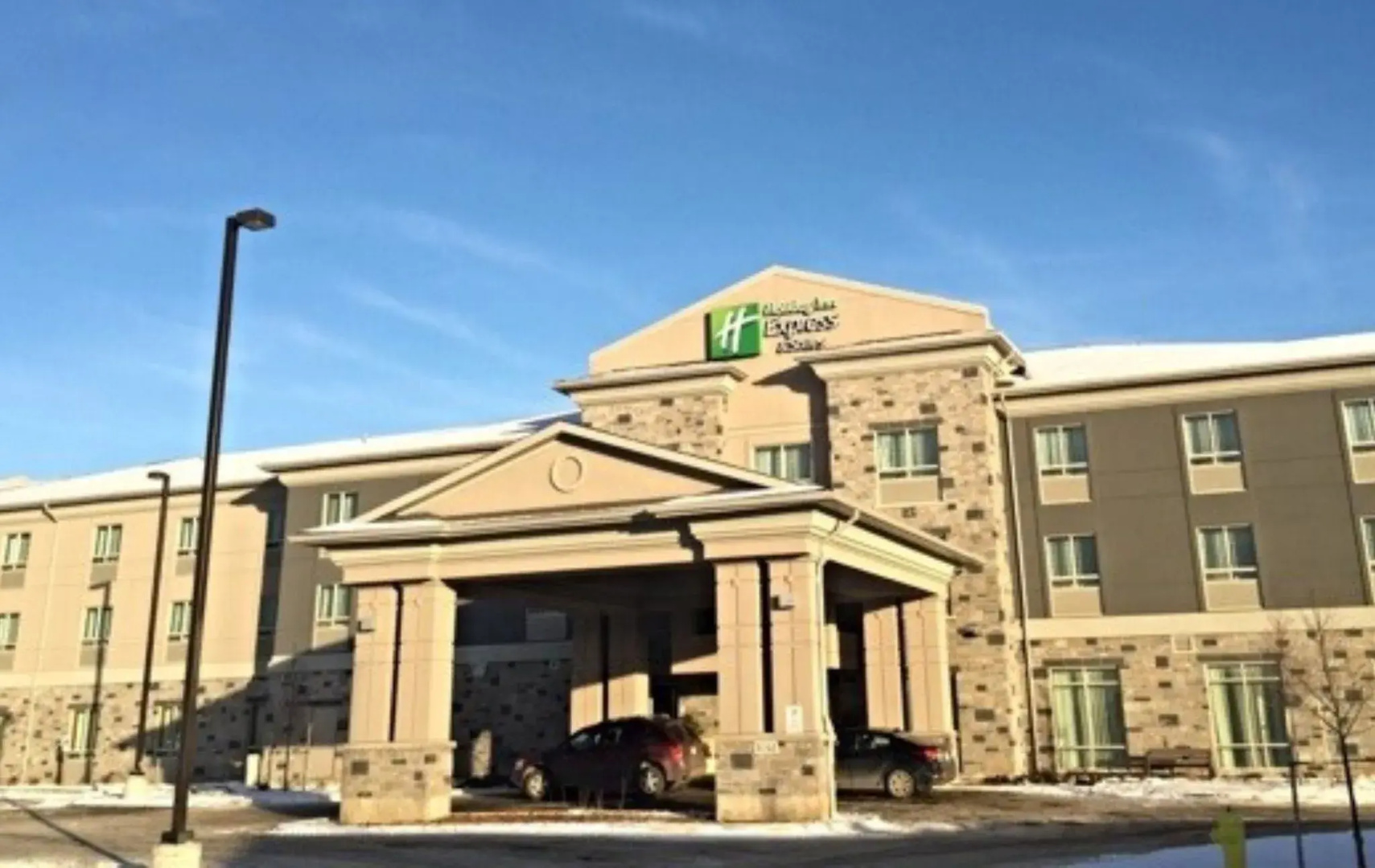 Holiday Inn Express & Suites Thunder Bay by IHG