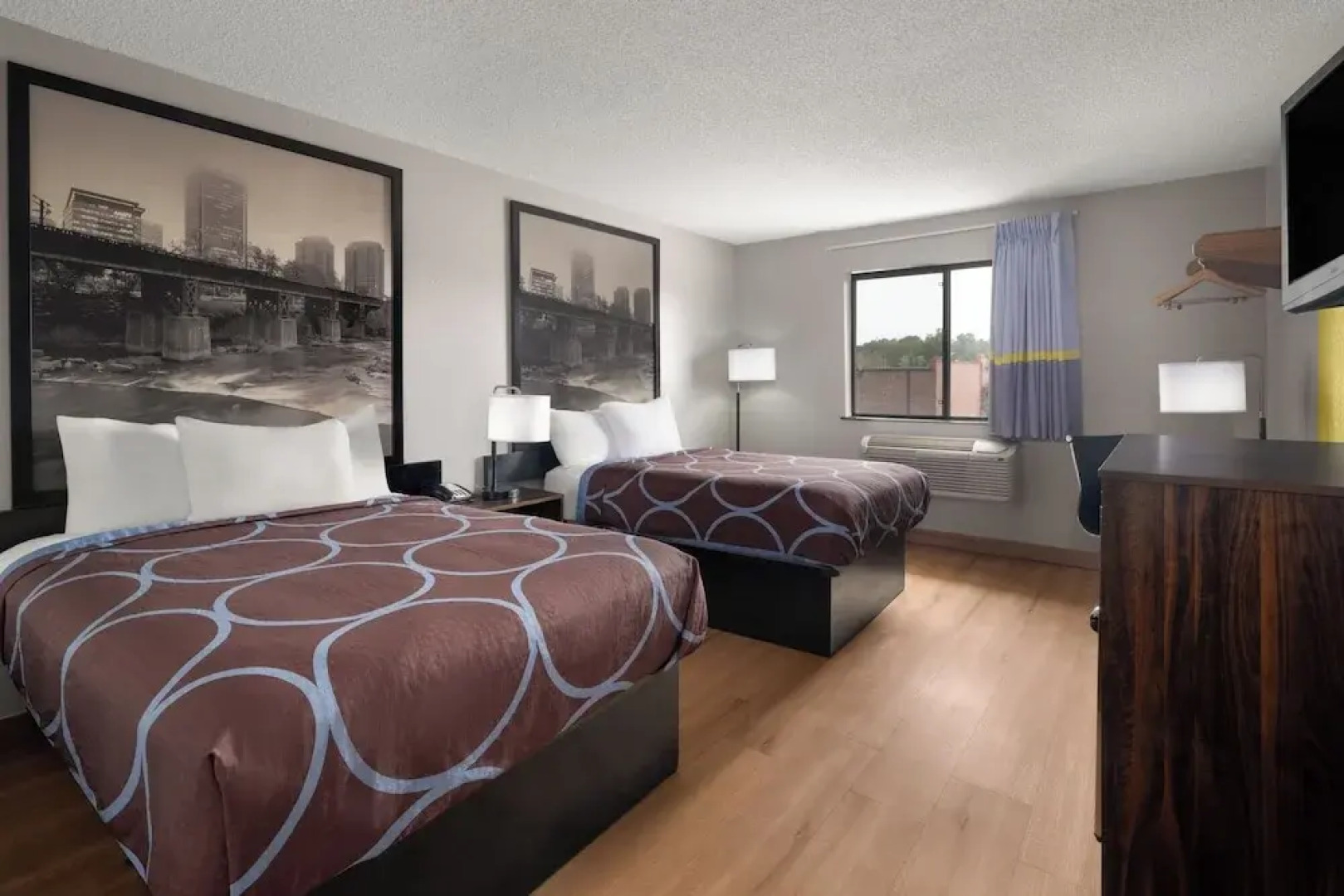 Super 8 by Wyndham Farmville