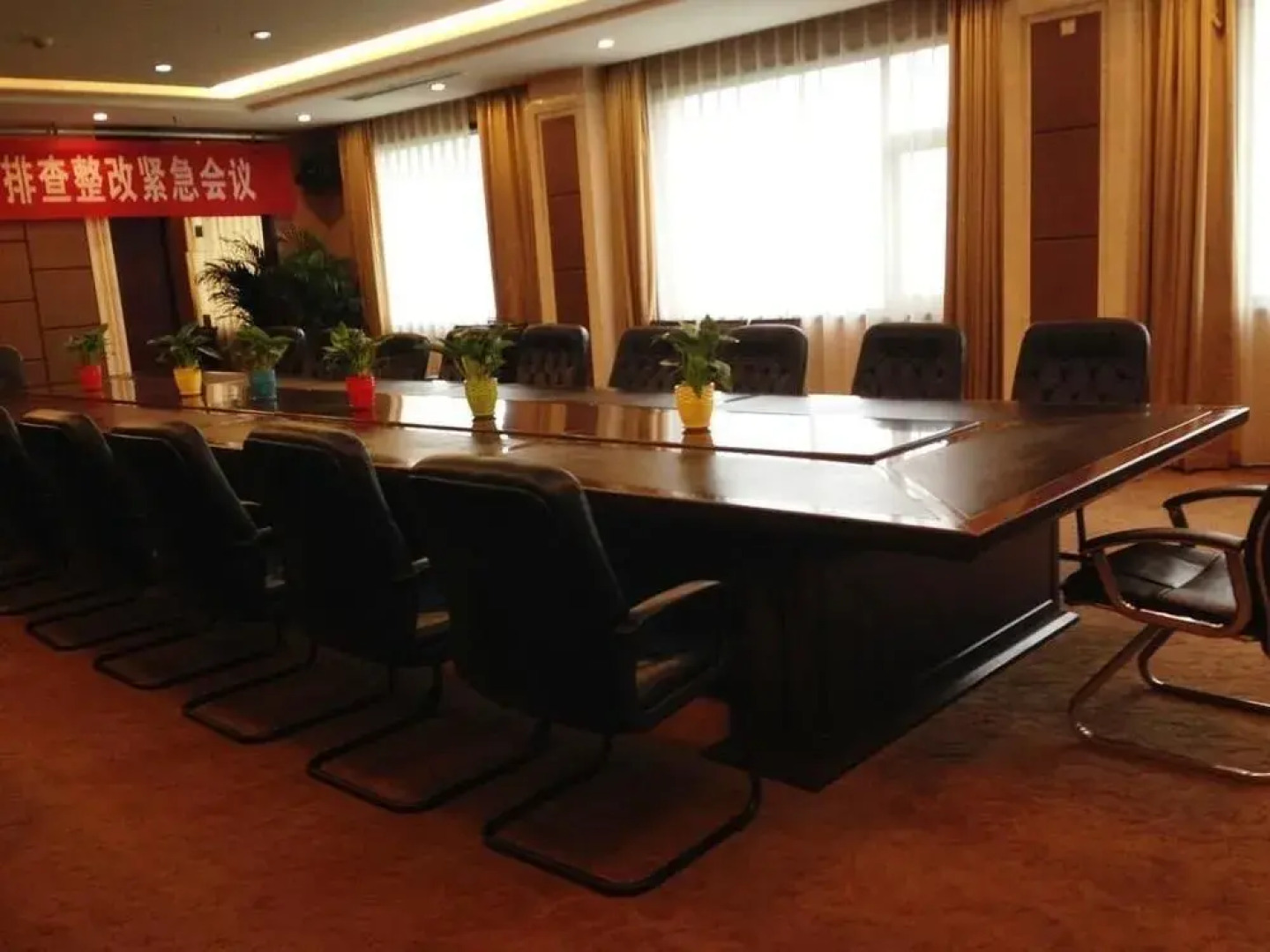 Red Flag Canal Hotel Zhengzhou