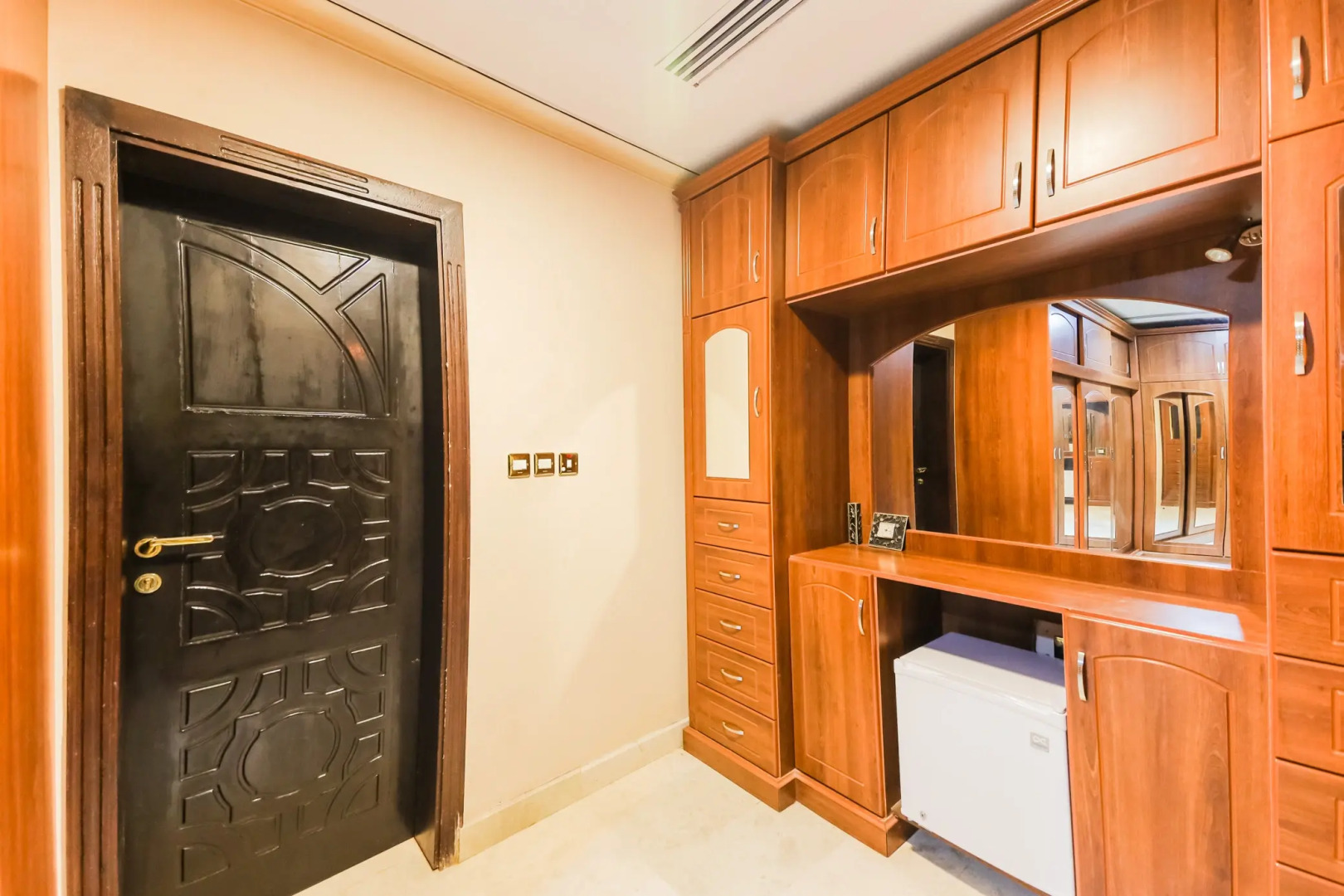 OYO 127 Bait Al Marmar Hotel