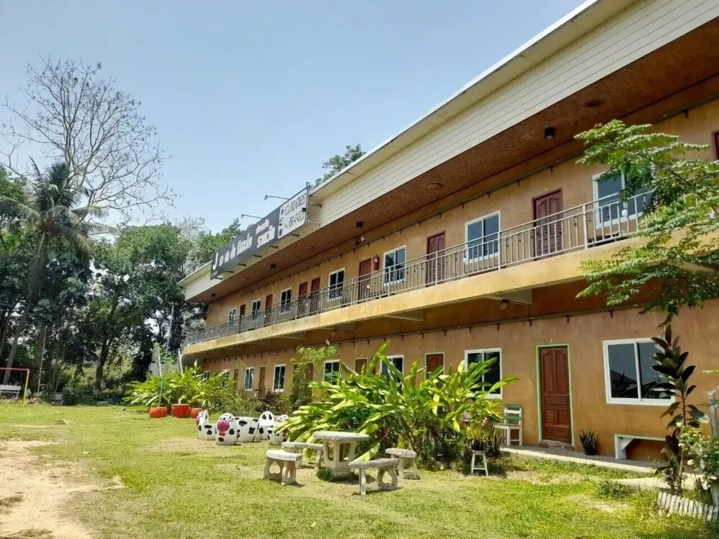Jayzada Fang Resort