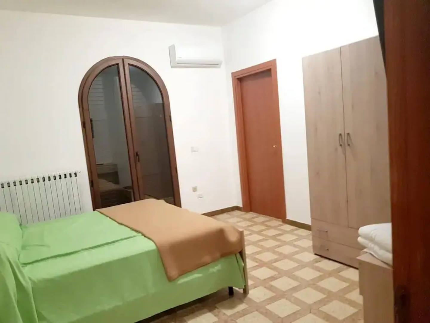 Apartment With 4 Bedrooms in Scalo Ferroviario, With Wonderful Mountain View and Terrace