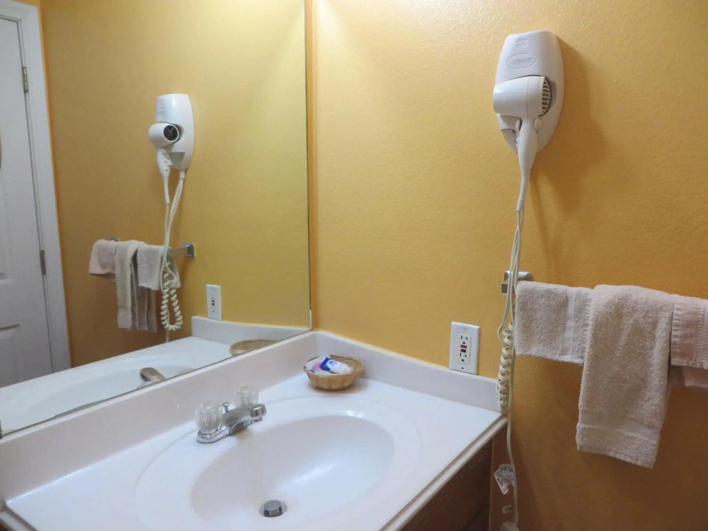 Americas Best Value Inn Weatherford, TX