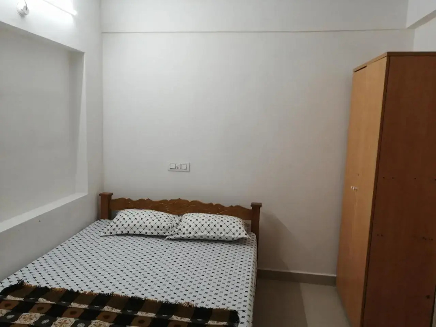 B&B Apartments by OYO Rooms