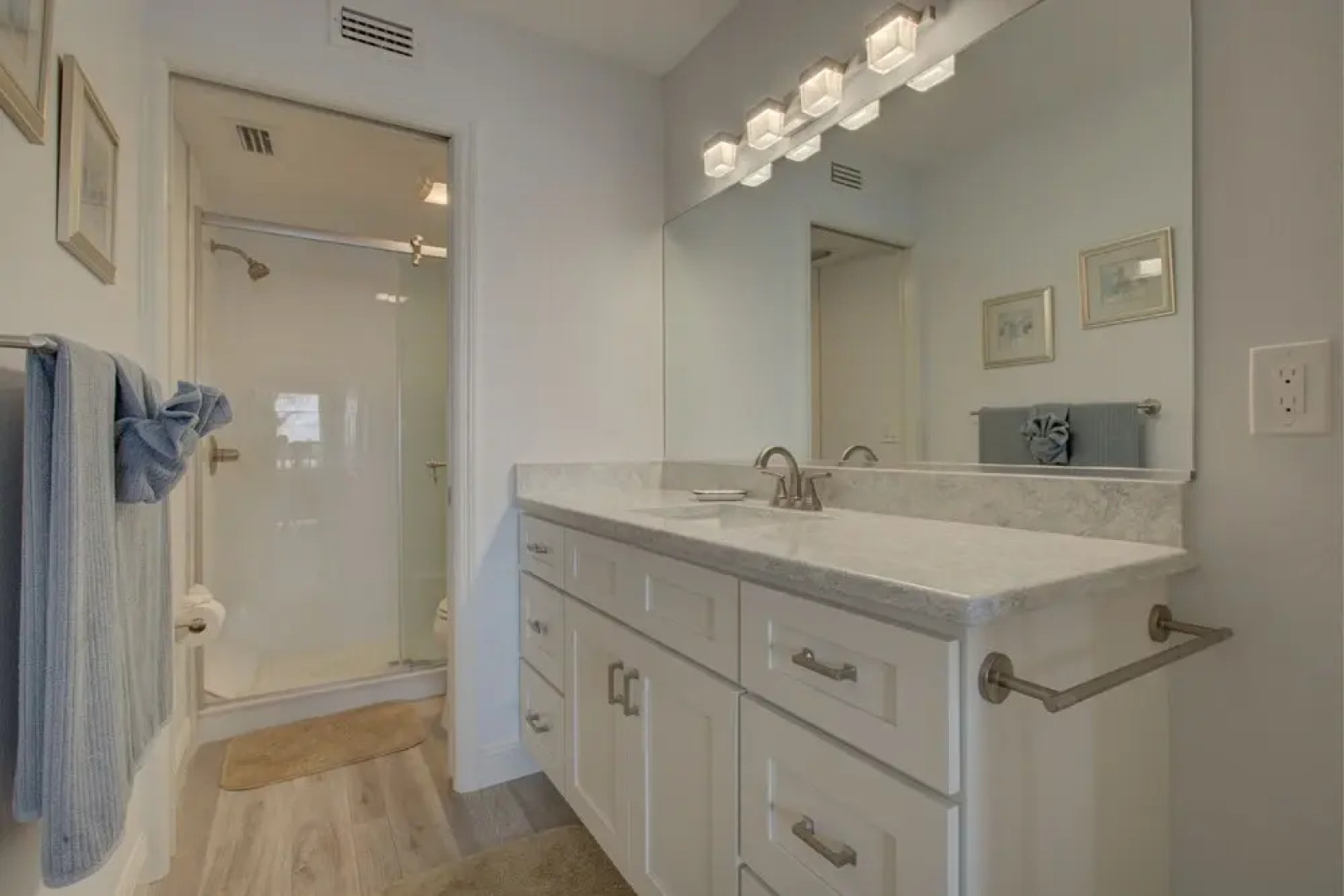 Beach Palms Unit 2B by Anna Maria