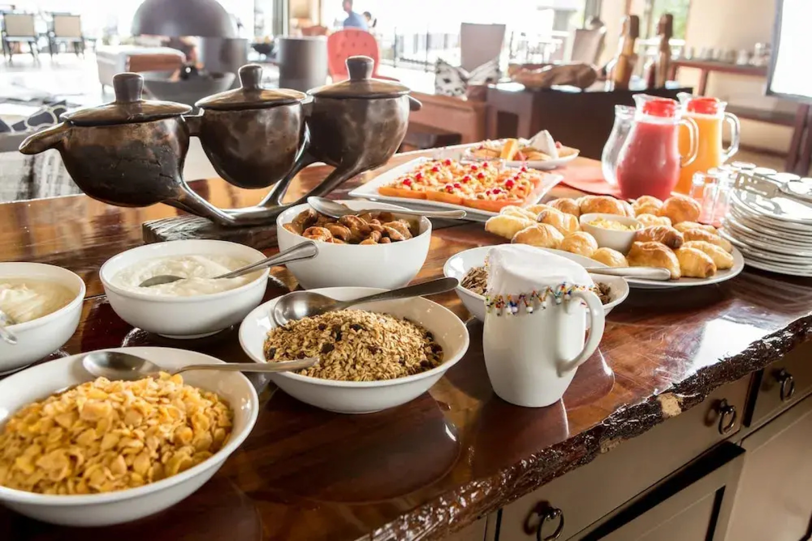 Umzolozolo Private Safari Lodge