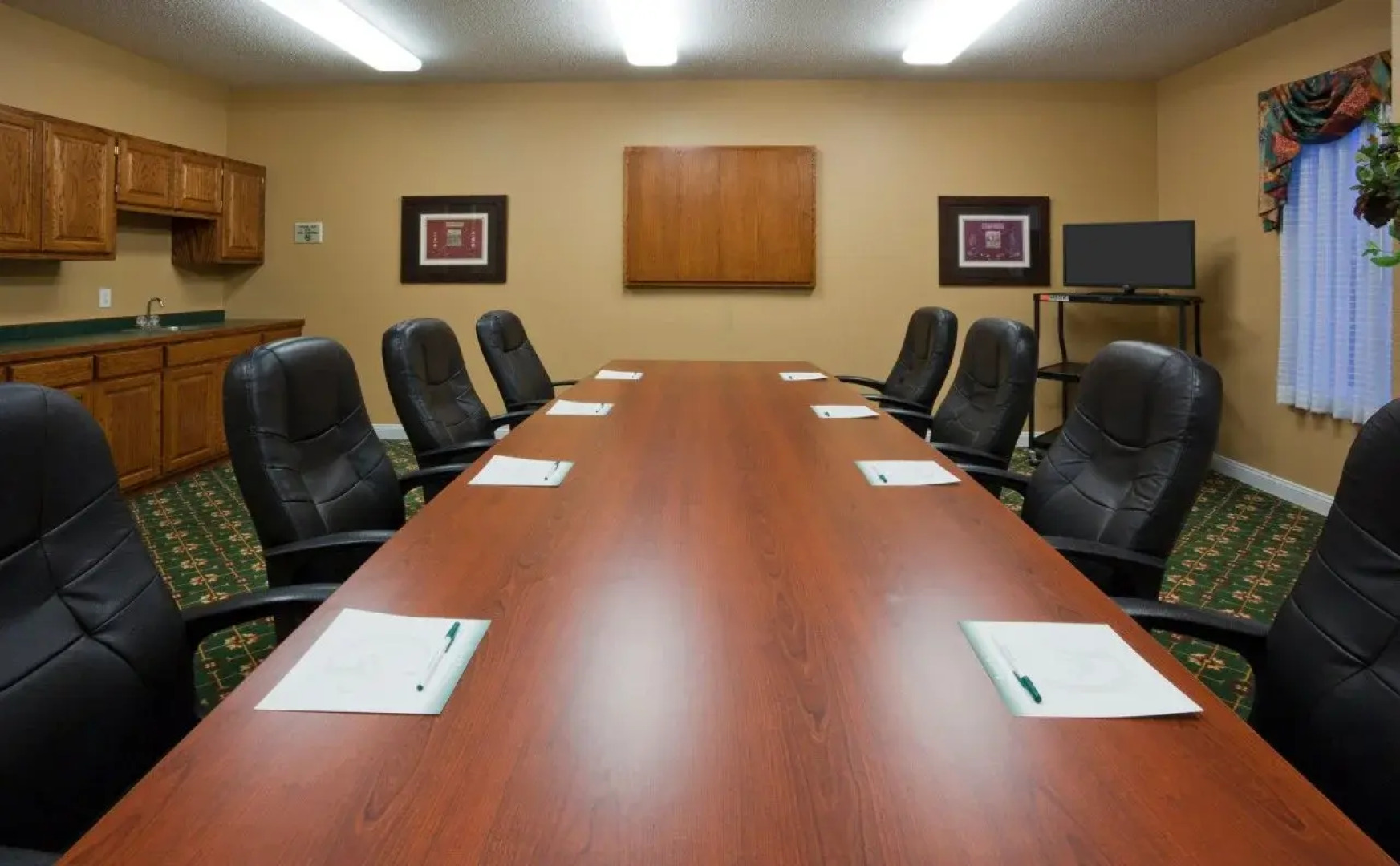 MainStay Suites Madison Airport