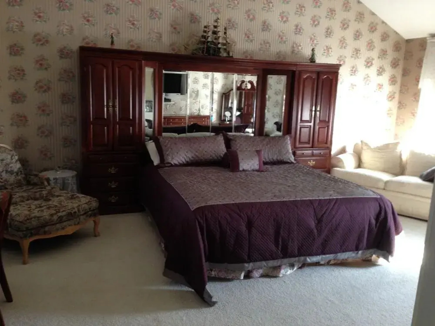 Long House Manor B And B