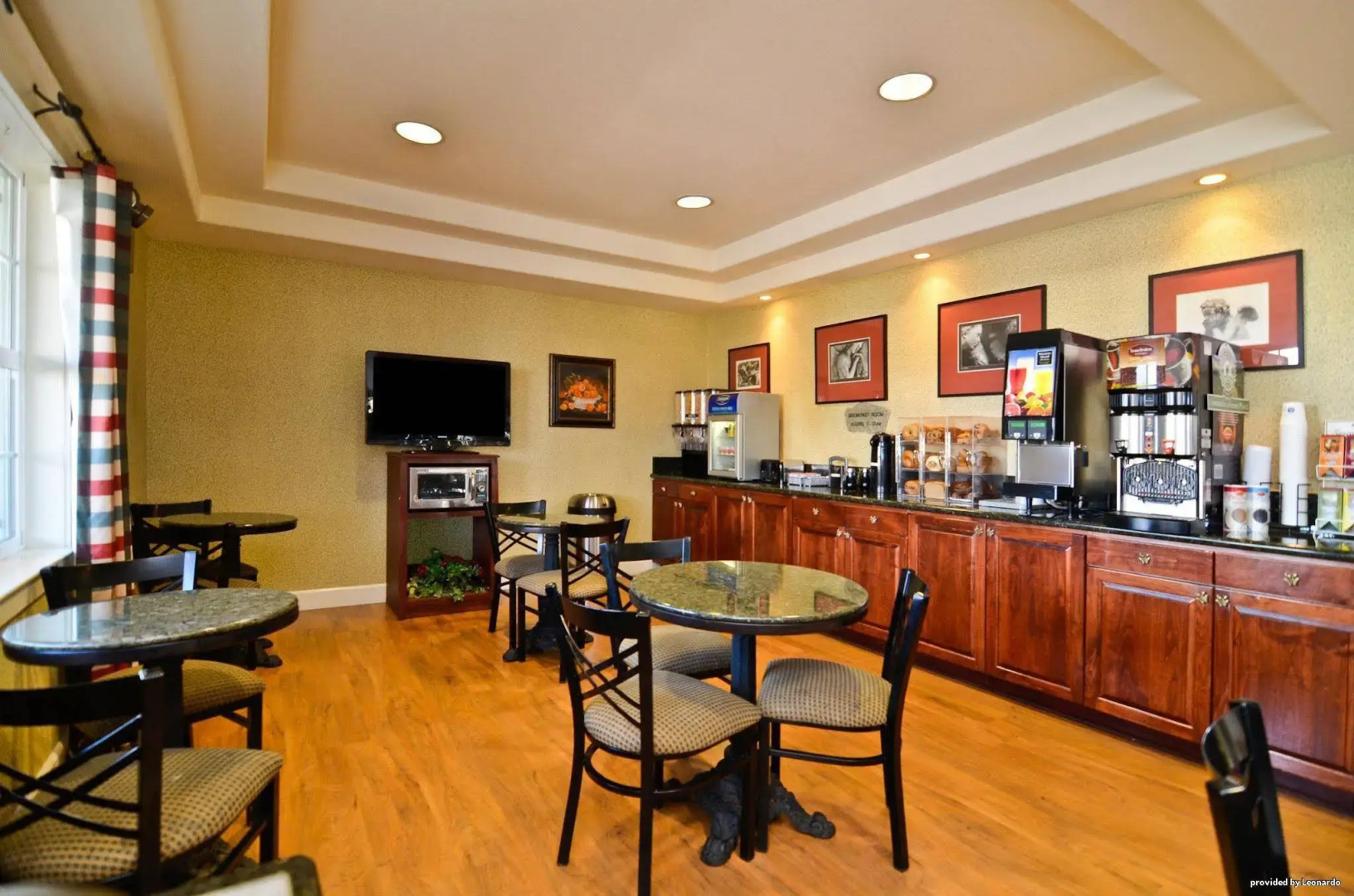 Best Western Cedar Inn & Suites