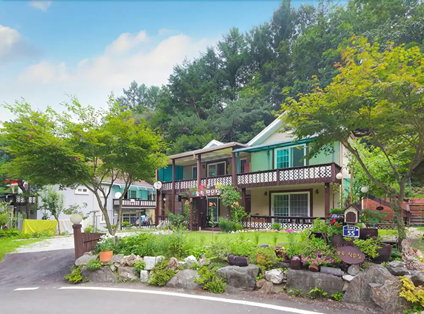 Yangpyeong Happy Village Forest House Pension