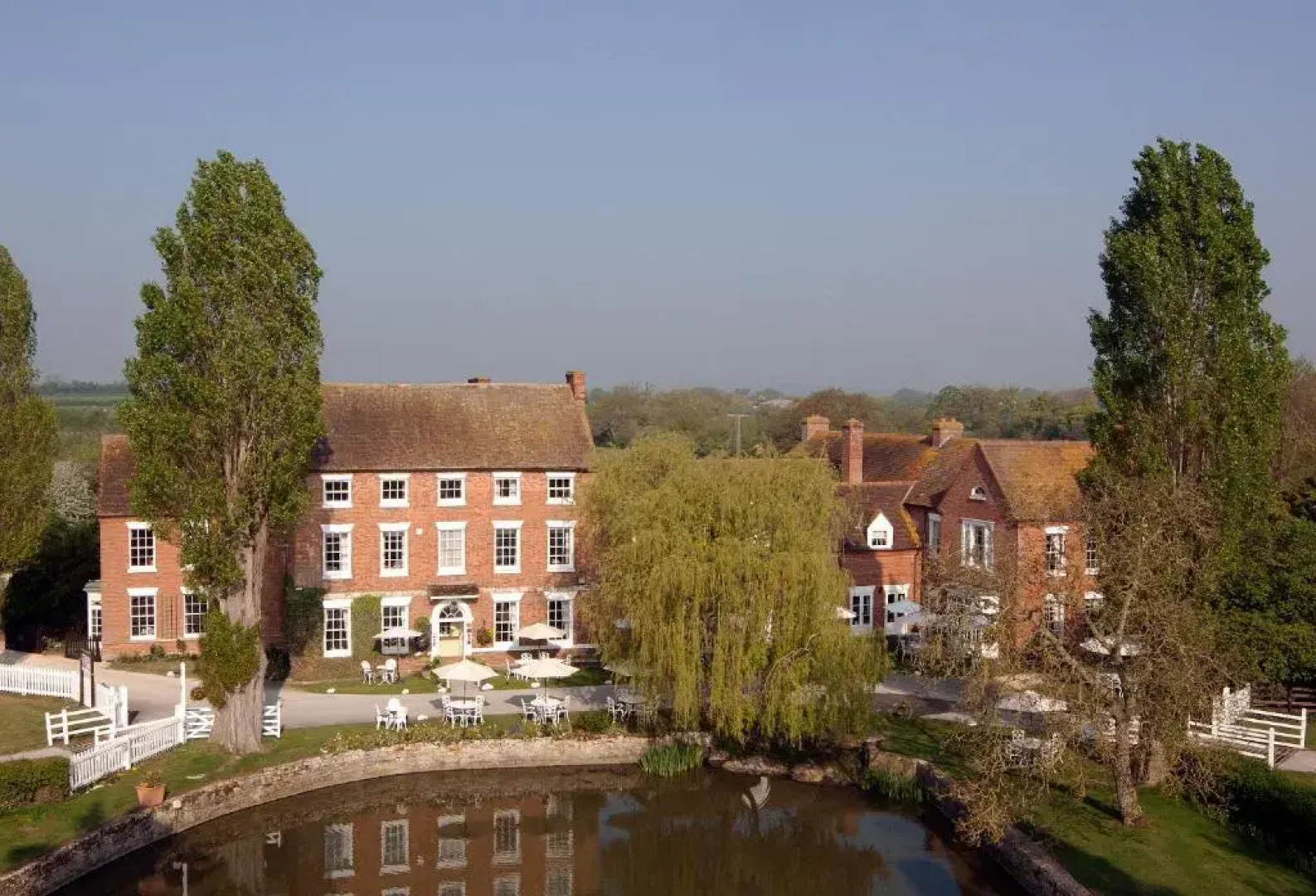 Corse Lawn House Hotel