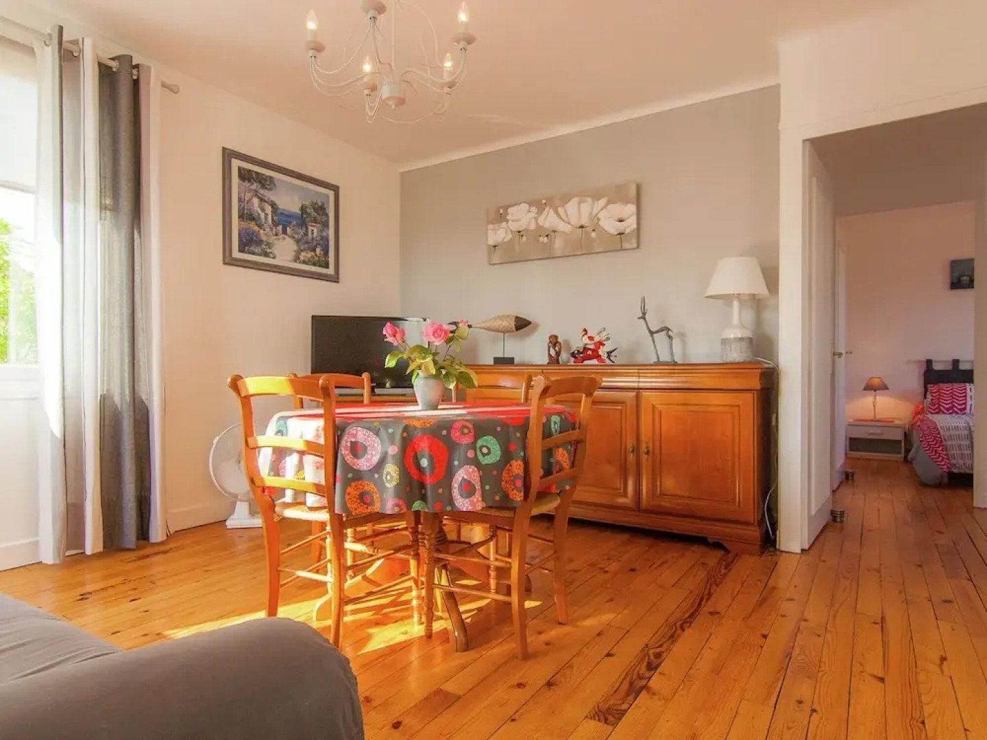 Classy Holiday Home With Garden, Barbecue, Garden Furniture