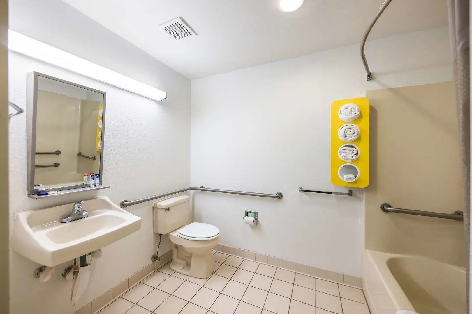 Americas Best Value Inn & Suites Brunswick