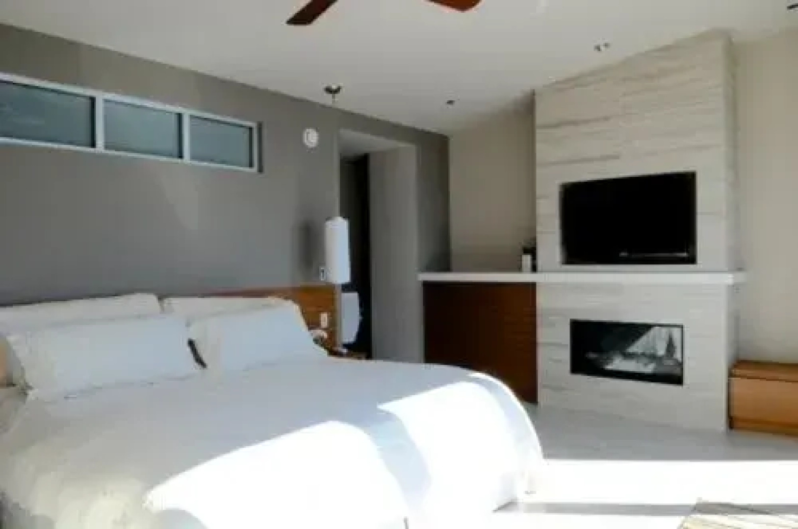 Pointhouse Suites On Sargeant Bay