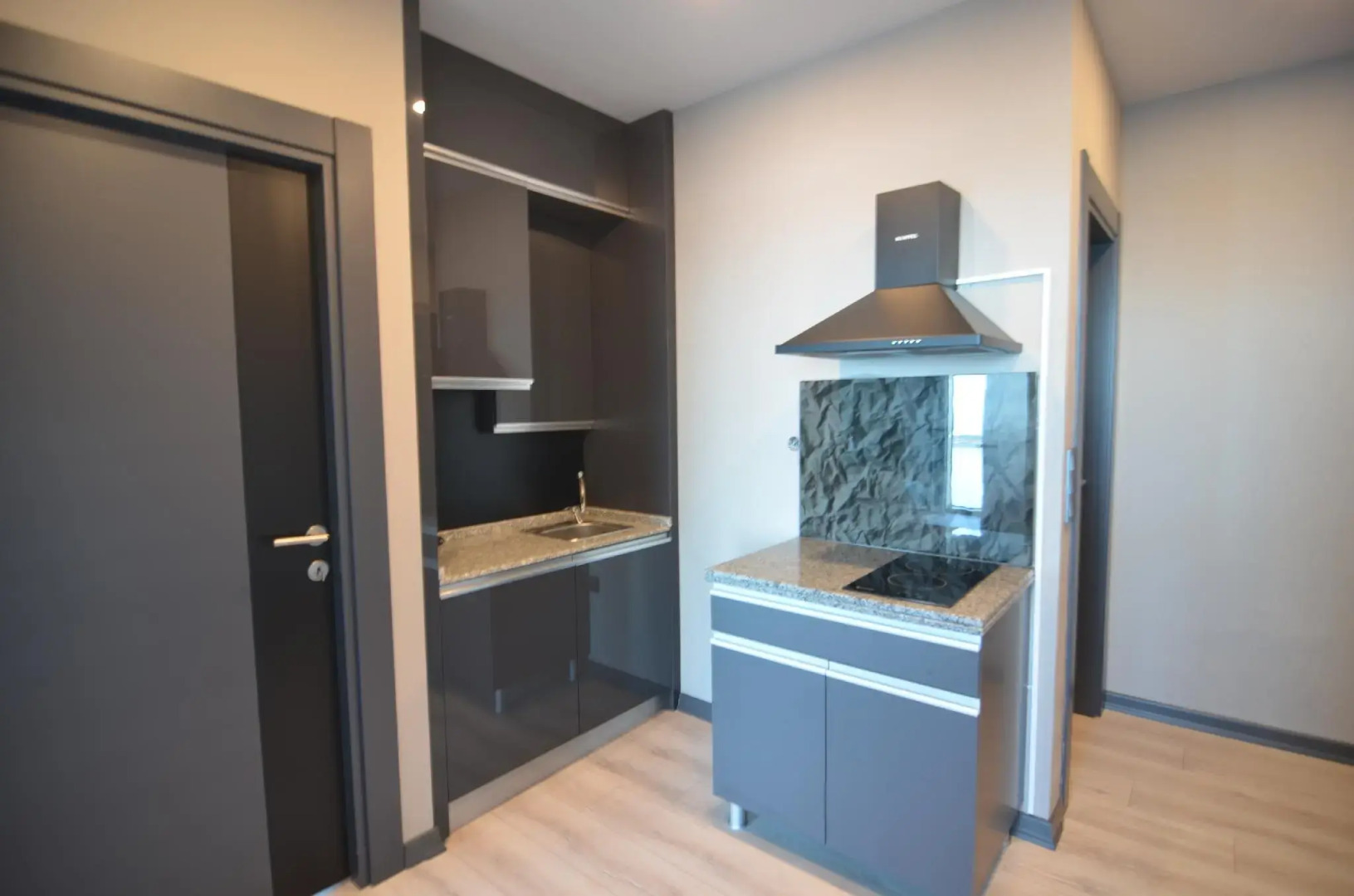 Marina Green Suit Hotel