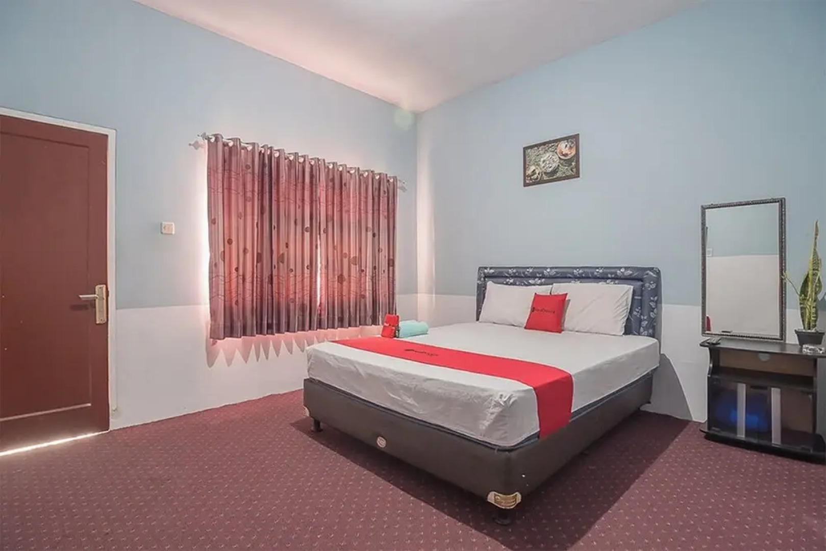 Saung Katineung by Reddoorz