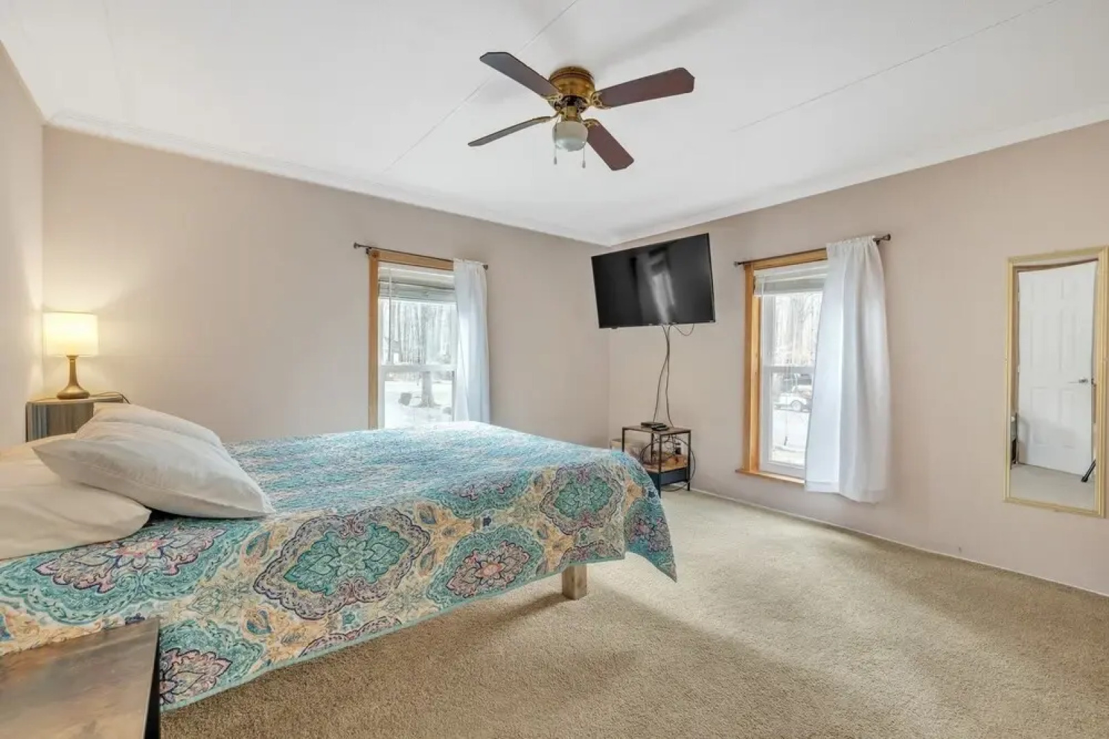 Pocono Family Home With Lake Access & Fire Pit! Pet Friendly! 3 Bedroom Cabin by Redawning