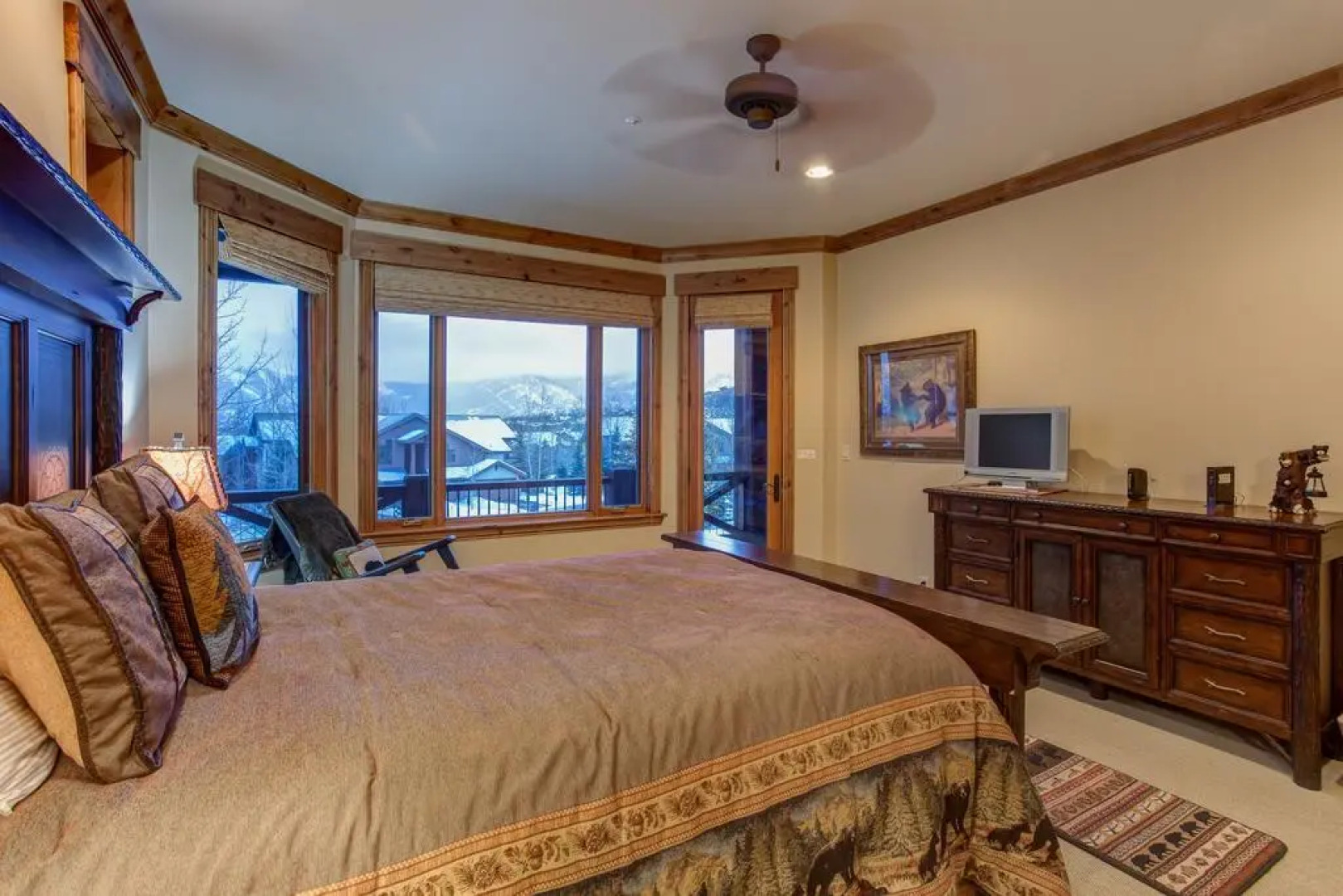 Last Sun at The Cove by Alpine Ski Properties