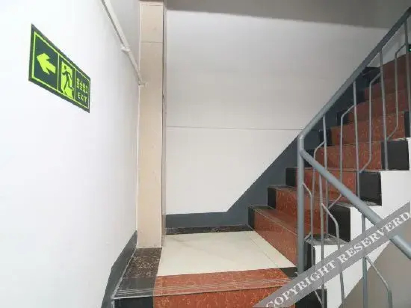 OYO Hongsheng Inn (Tengzhou Bus Terminal Xinghua Village Market Branch)