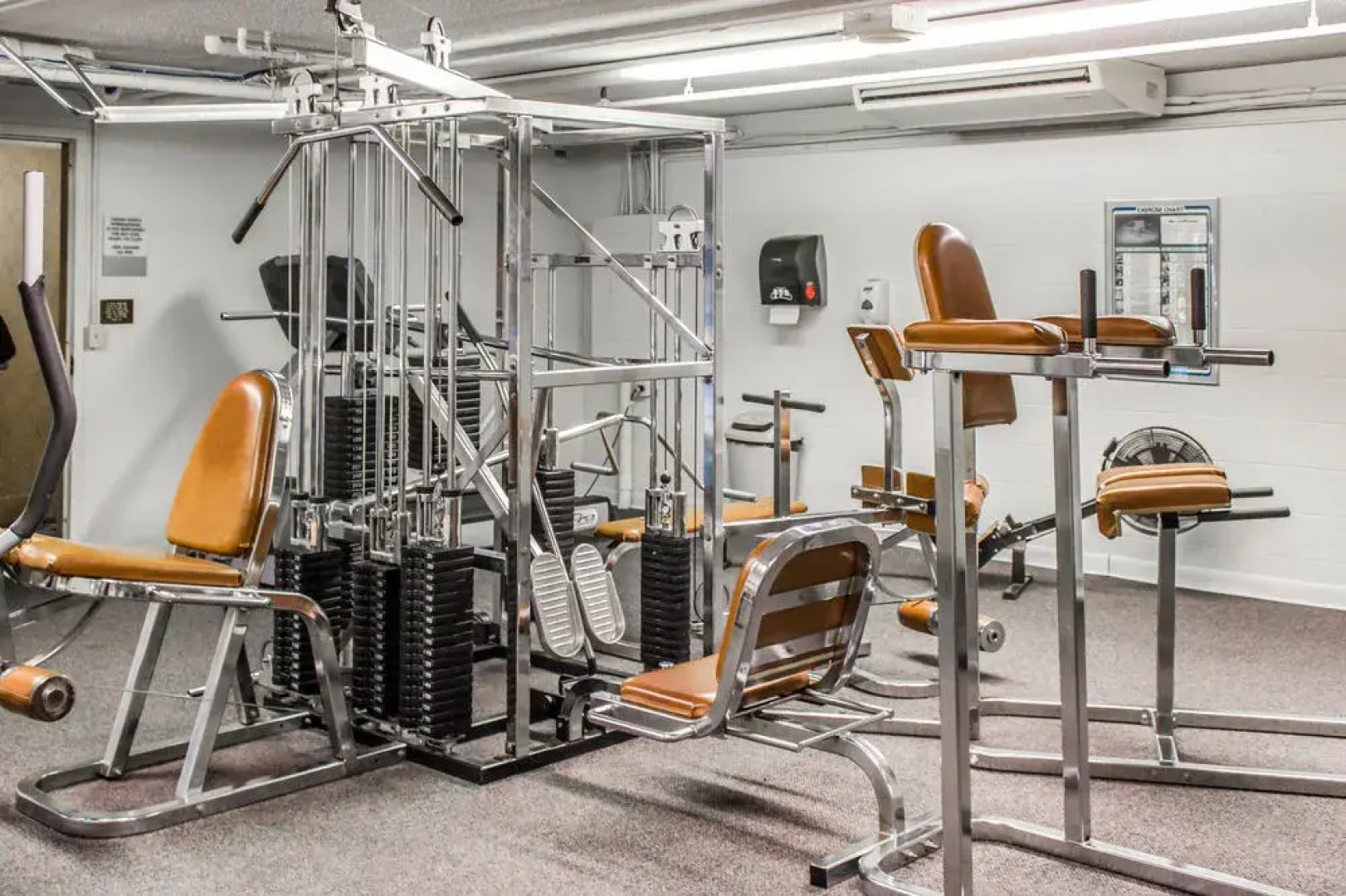 Ramada by Wyndham Bel Aire Erie