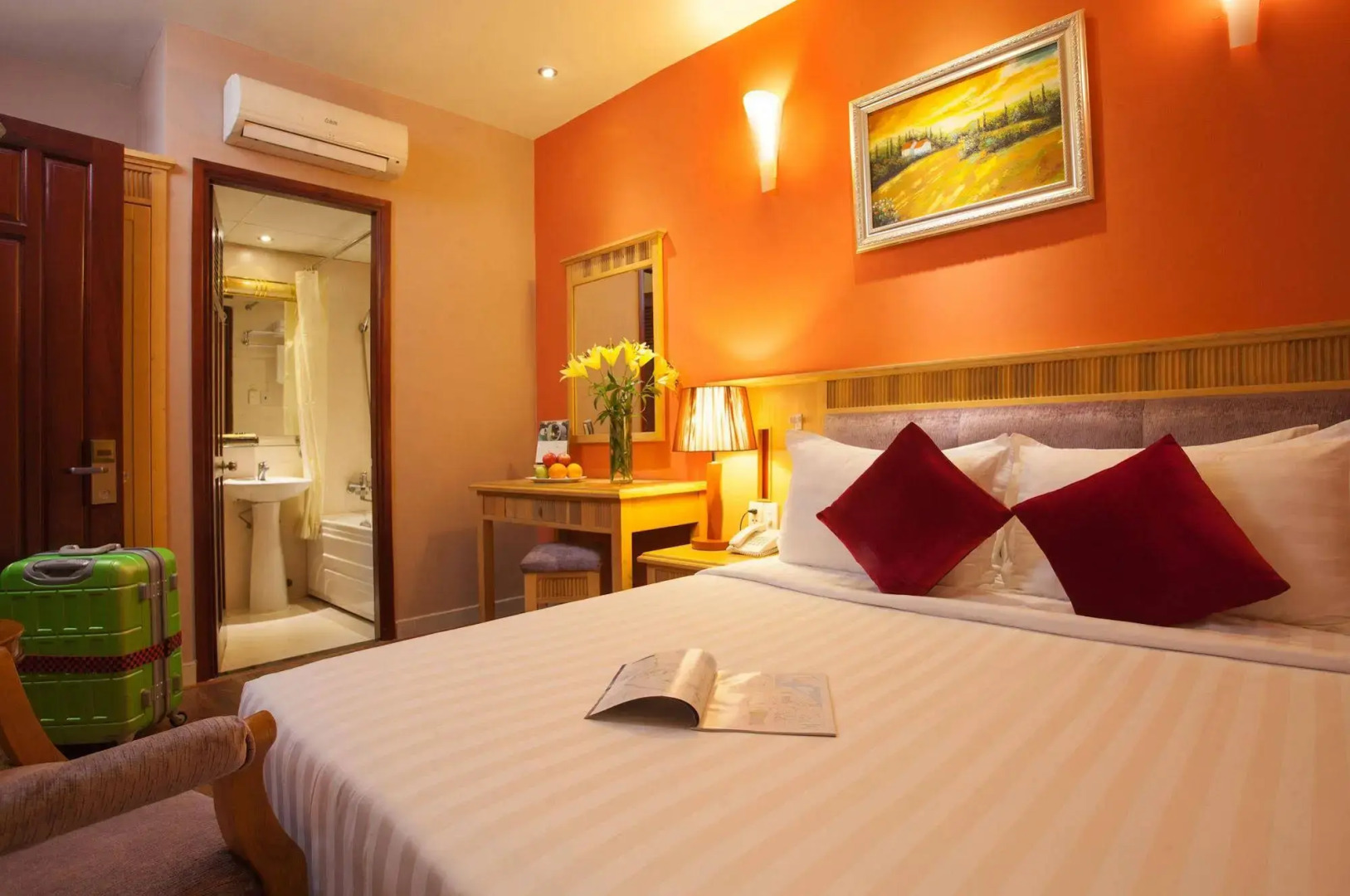 Silverland Min Hotel