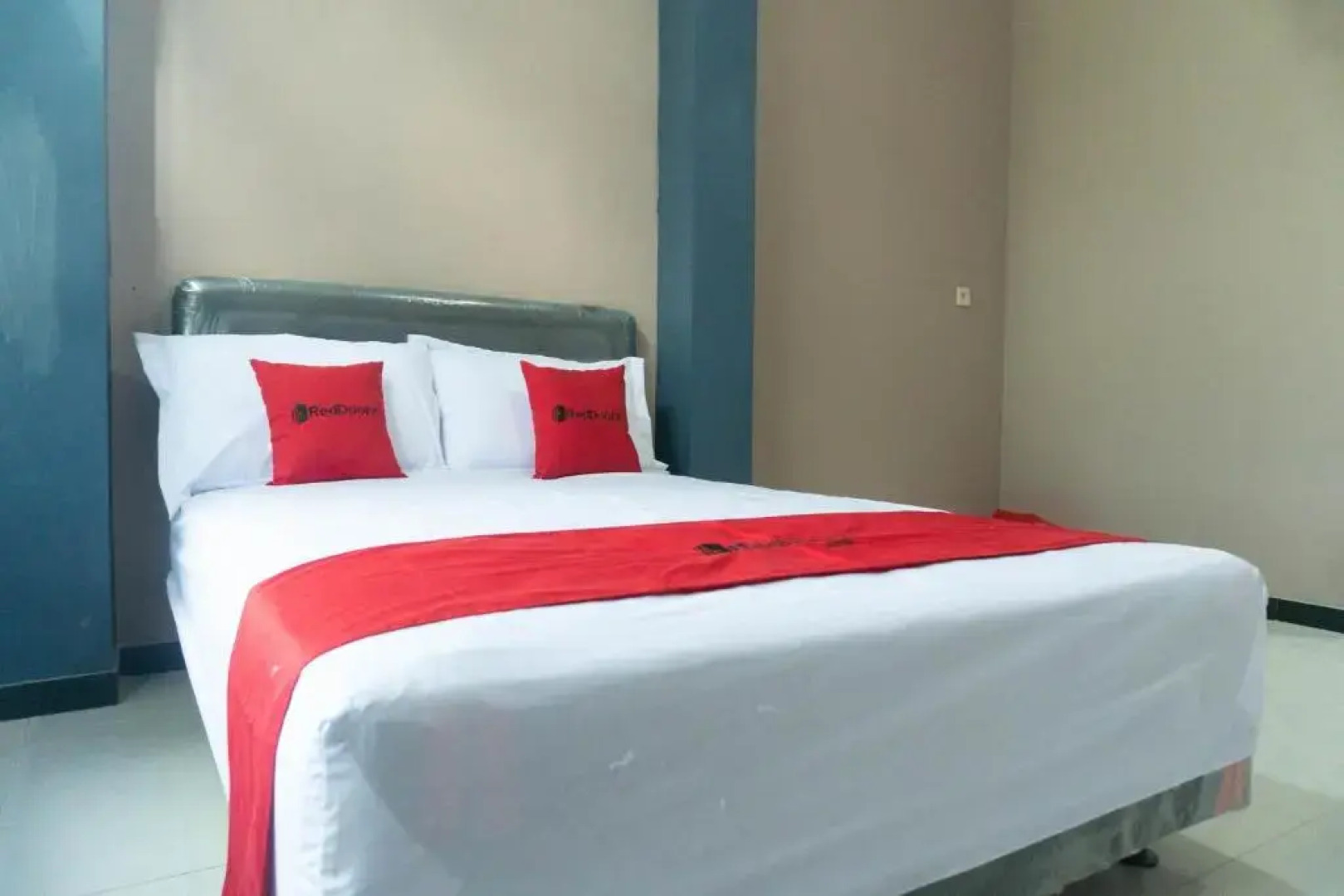 RedDoorz Syariah near Alun Alun Blitar