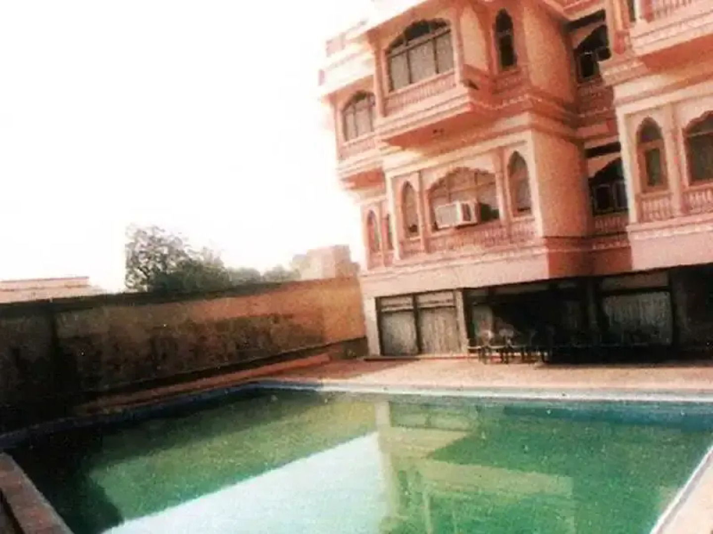 Hotel Raj Vilas Place