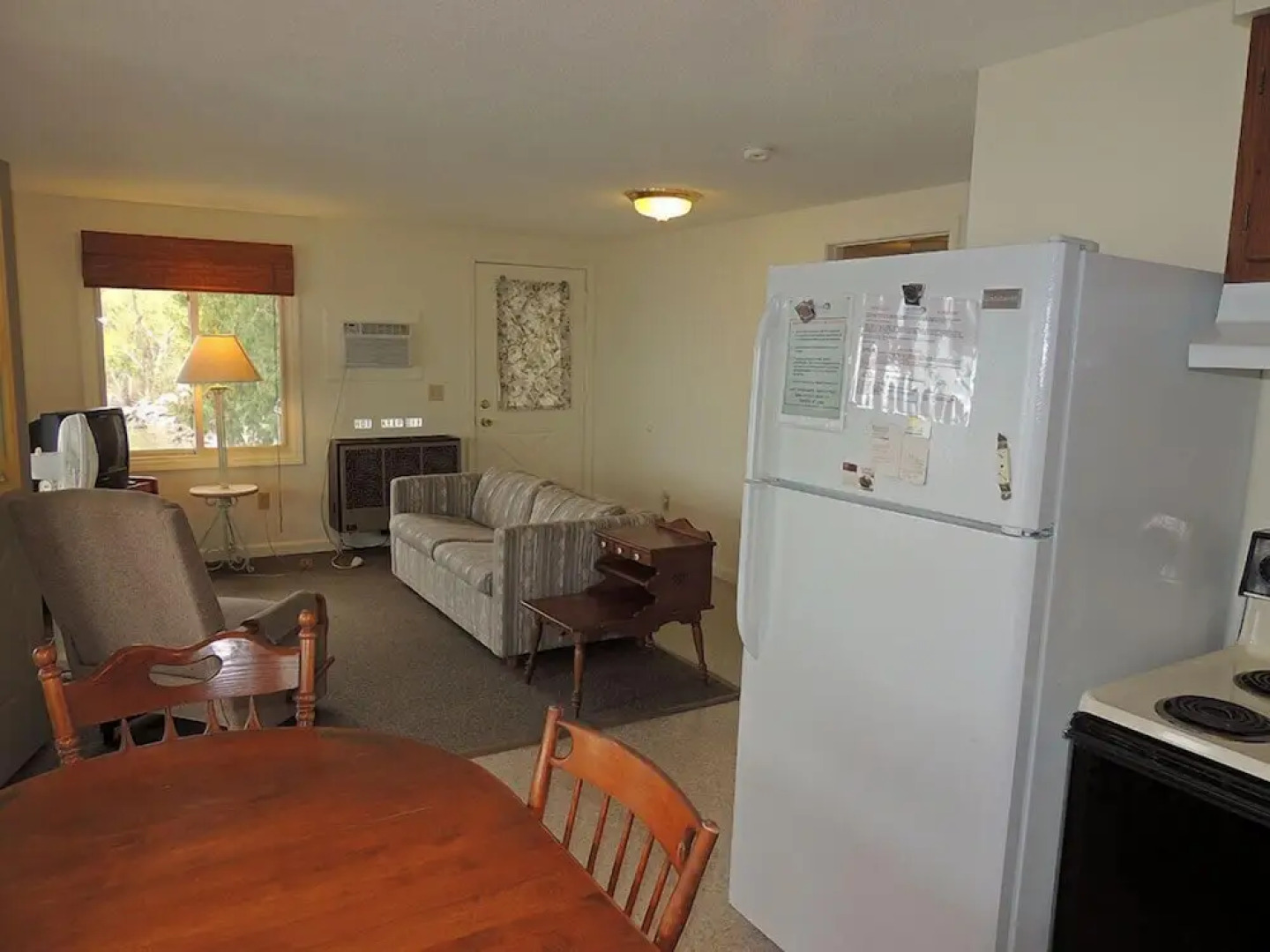 West Winds Motel & Cottages