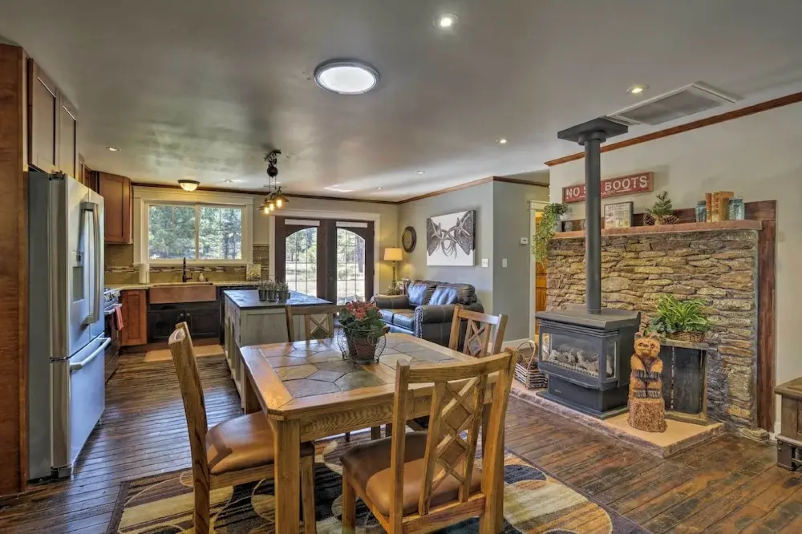 Home w/ Jacuzzi: 10 Mi to NAU & Flagstaff!