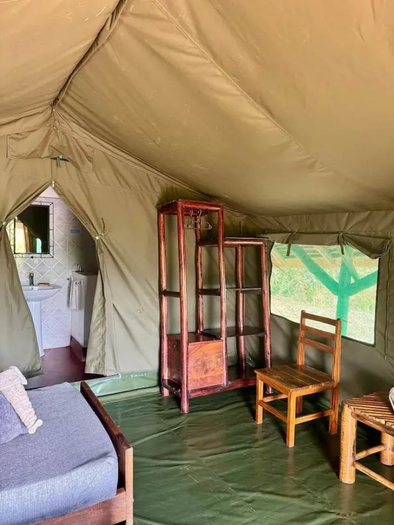 Bwana Tembo Safari Camp