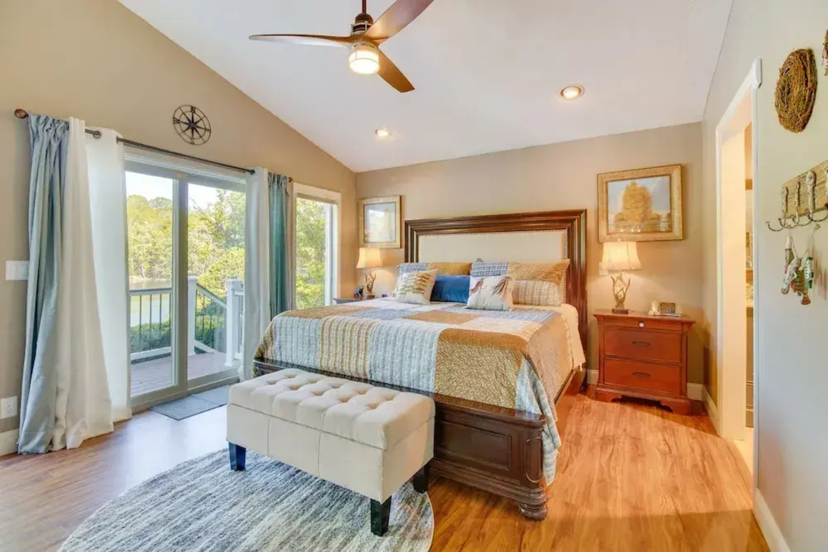 Fire Pit & Grill: Riverfront Home in Arkansas!