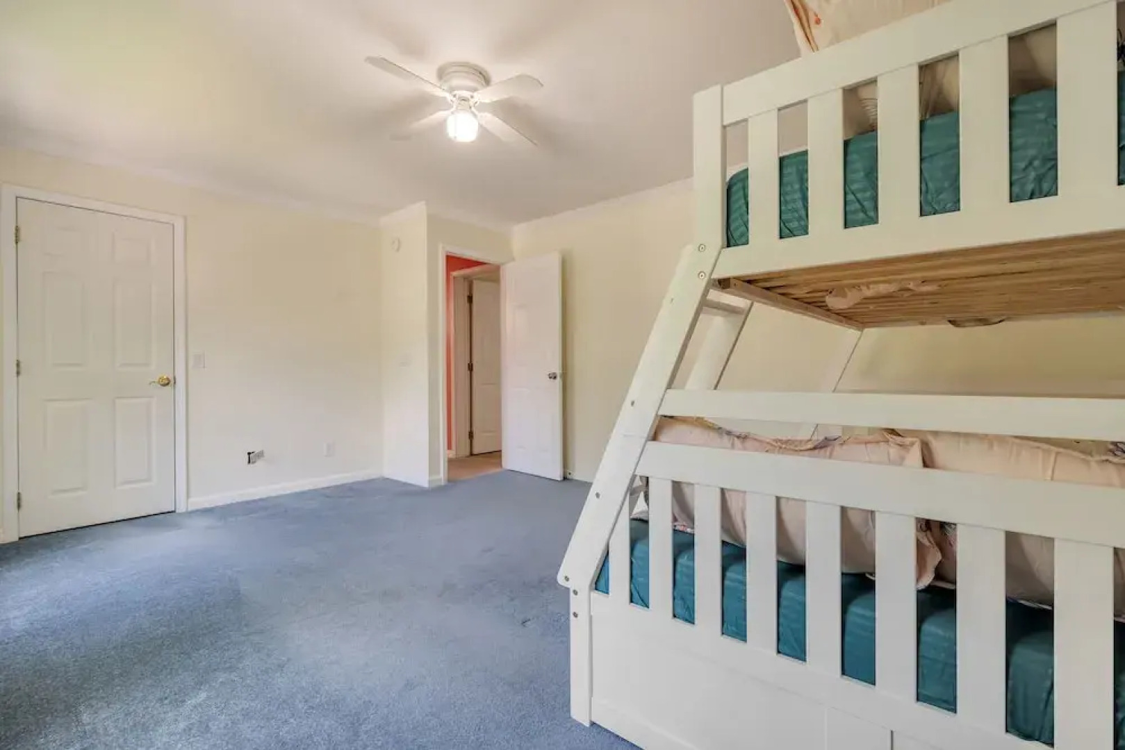 2900sqft villa near ski & snowboarding