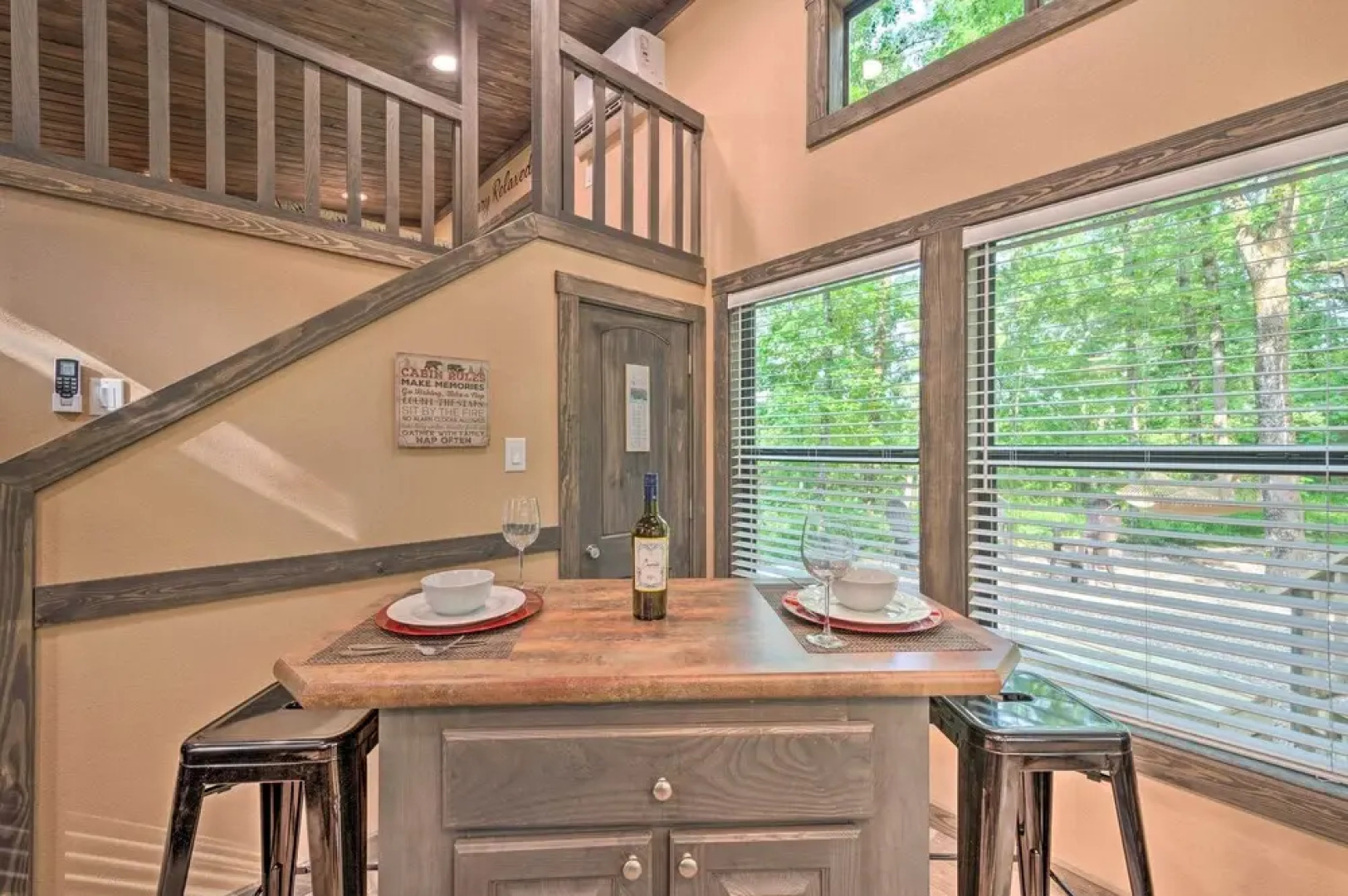 Broken Bow Tiny Home w/ Fire Pit: 4 Miles to Lake!