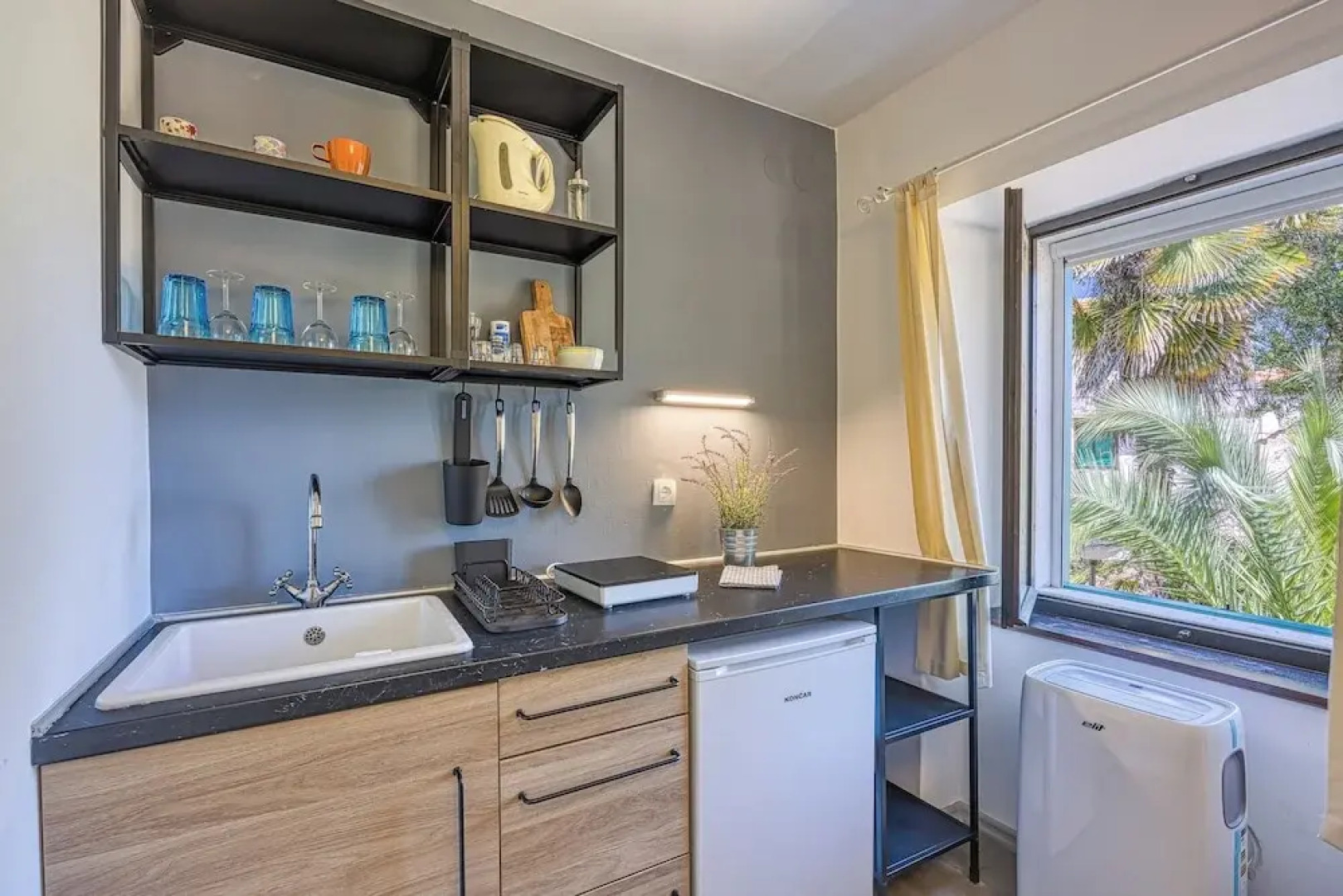 Blue Studio Apartment