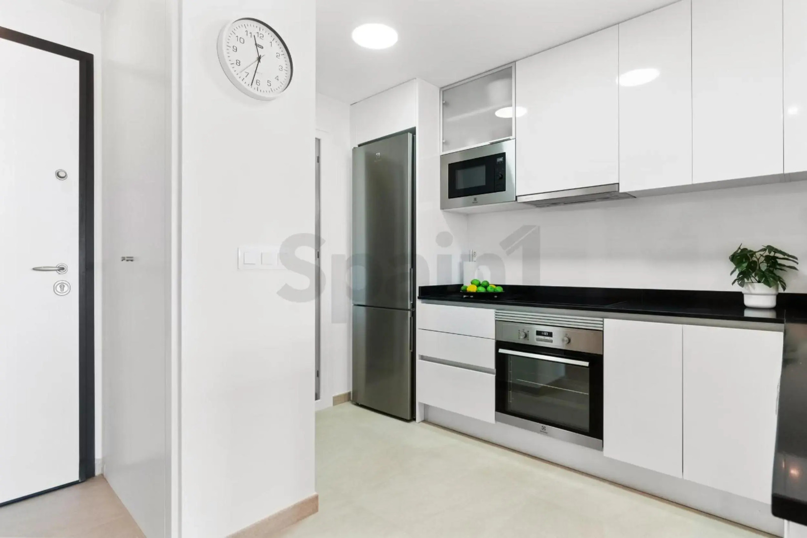 Exclusive apartment in Flamenca Village with gym, sauna, 3 pools - 600 m from the beach