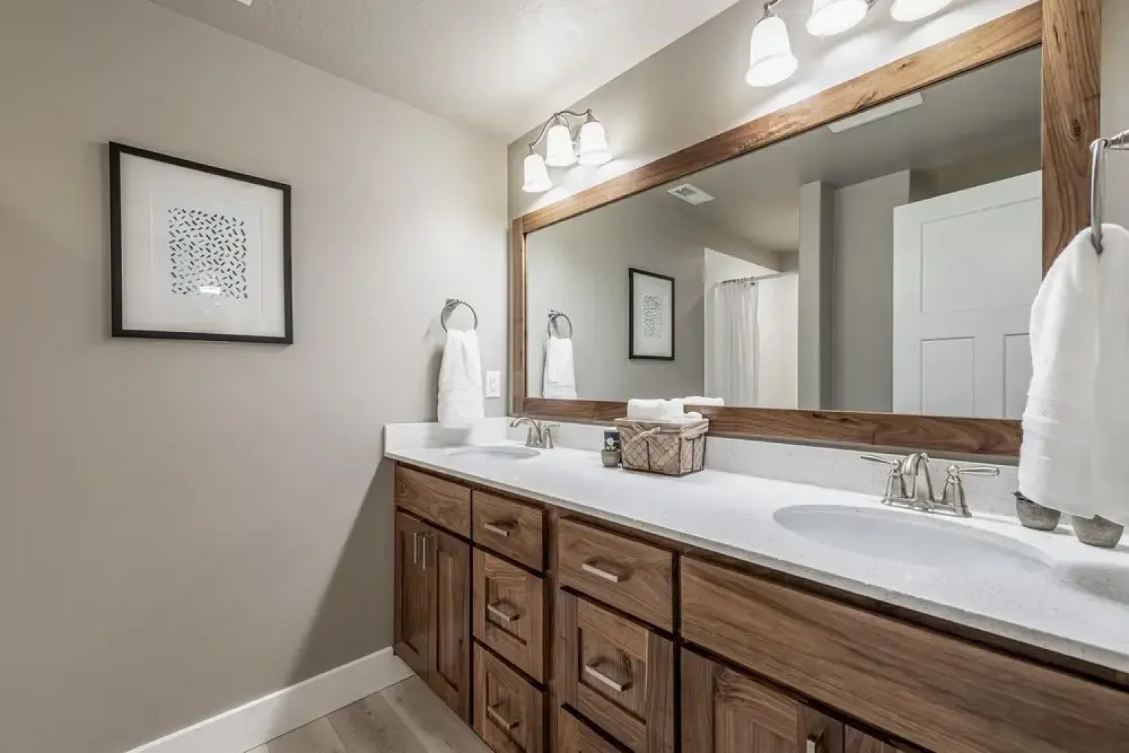 Beautiful Parade Home Overlooking Bear Lake Golf Course and Bear Lake - Sleep 34