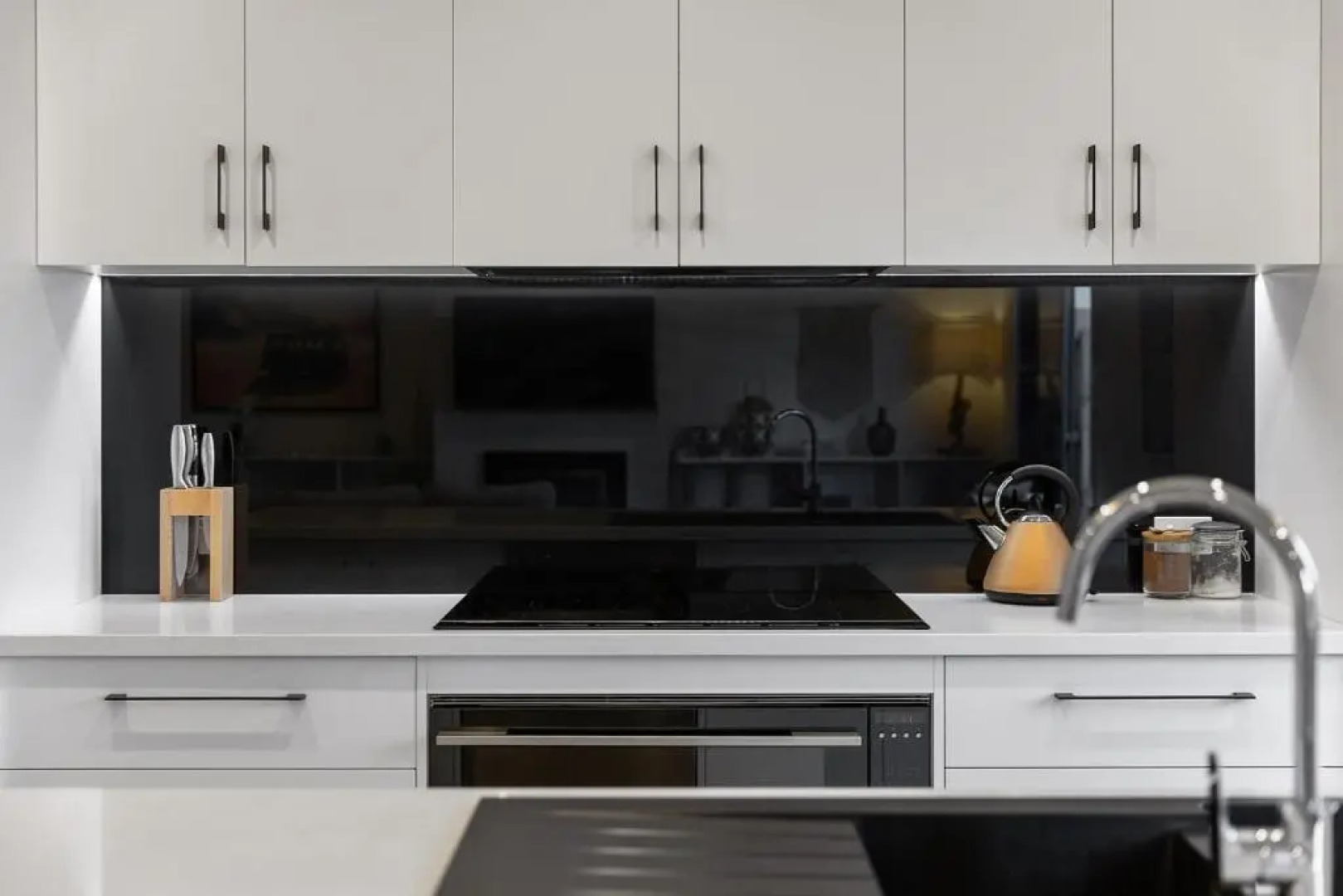 TORQUAY Relax and Unwind Beach 300m Table Tennis