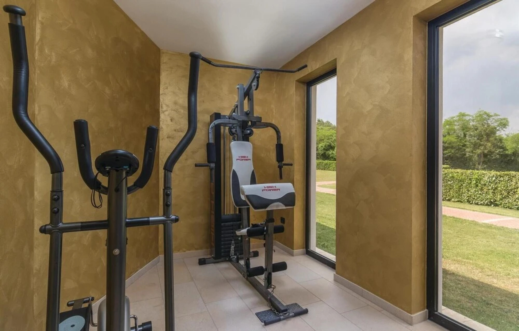 Awesome Home in Sumber With Sauna, Wifi and 7 Bedrooms