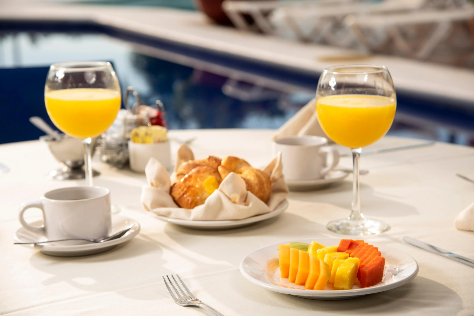 Cabo Blanco Hotel & Marina