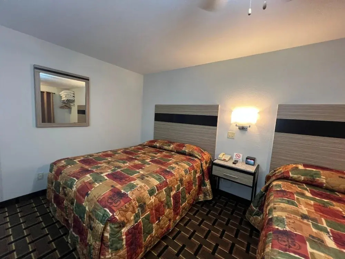 Deluxe Inn Capital O Nebraska City I 29