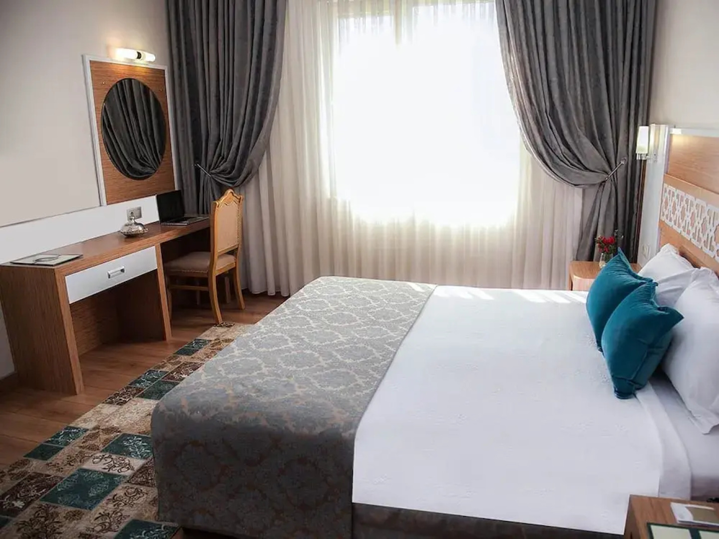 Met Gold Hotel