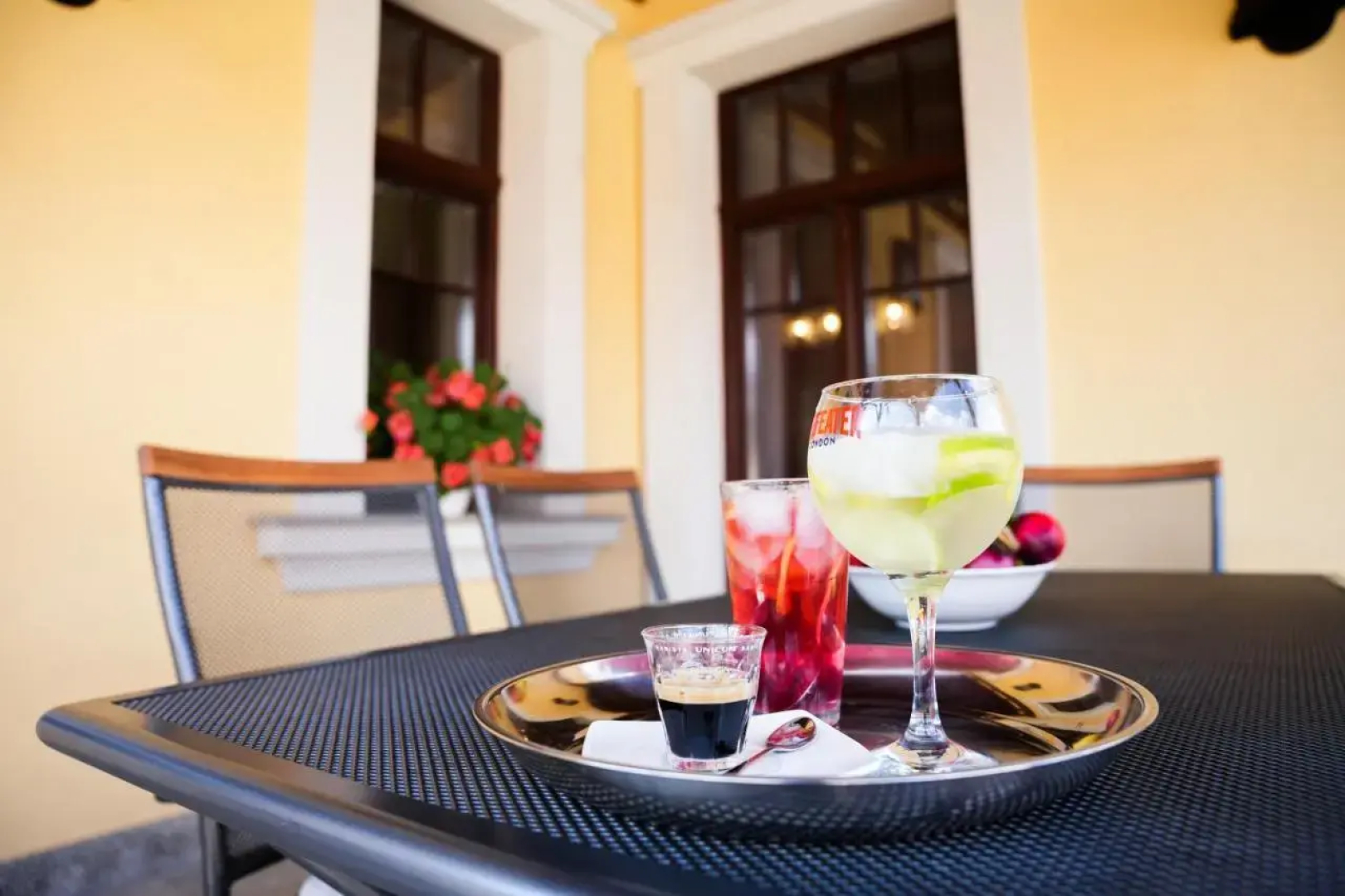 Varkert Deluxe Apartmanhaz