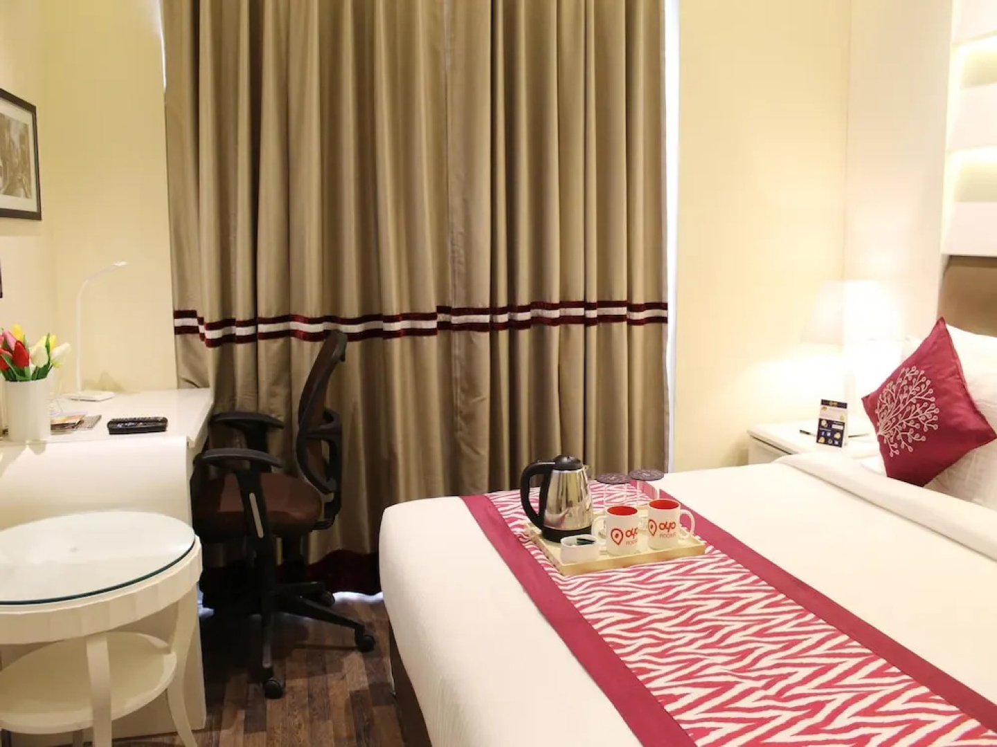 OYO 2637 Hotel Picasso Prive